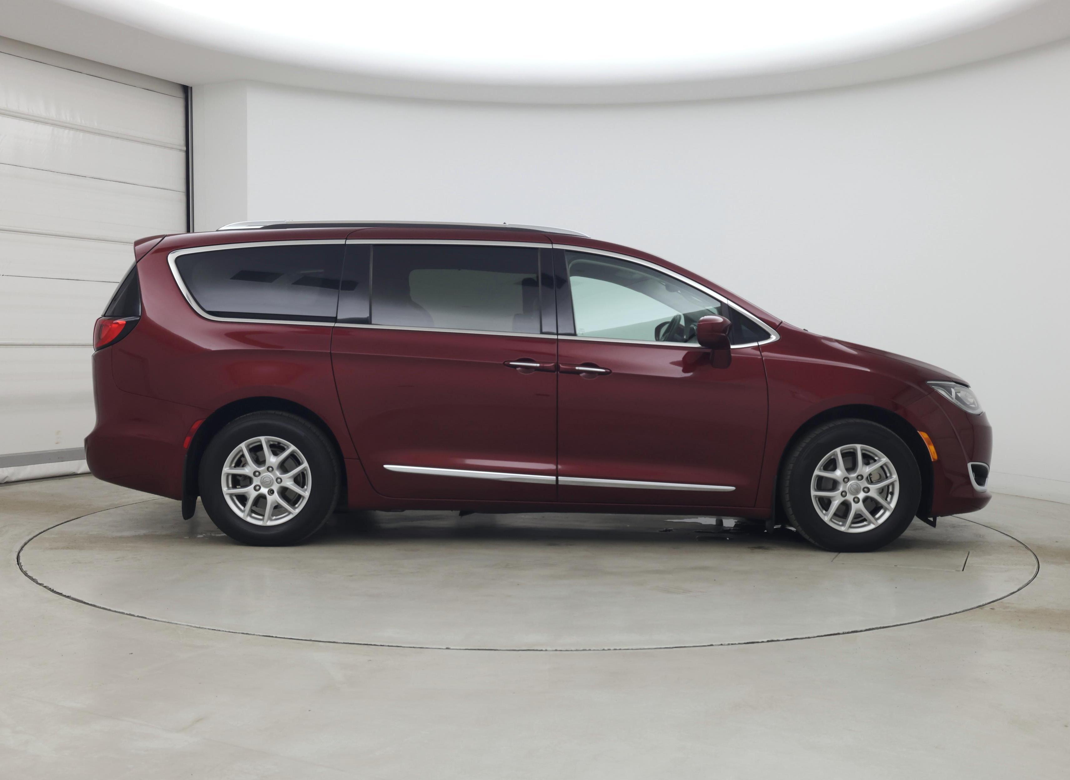 Thumbnail: 2020 Chrysler Pacifica - 7