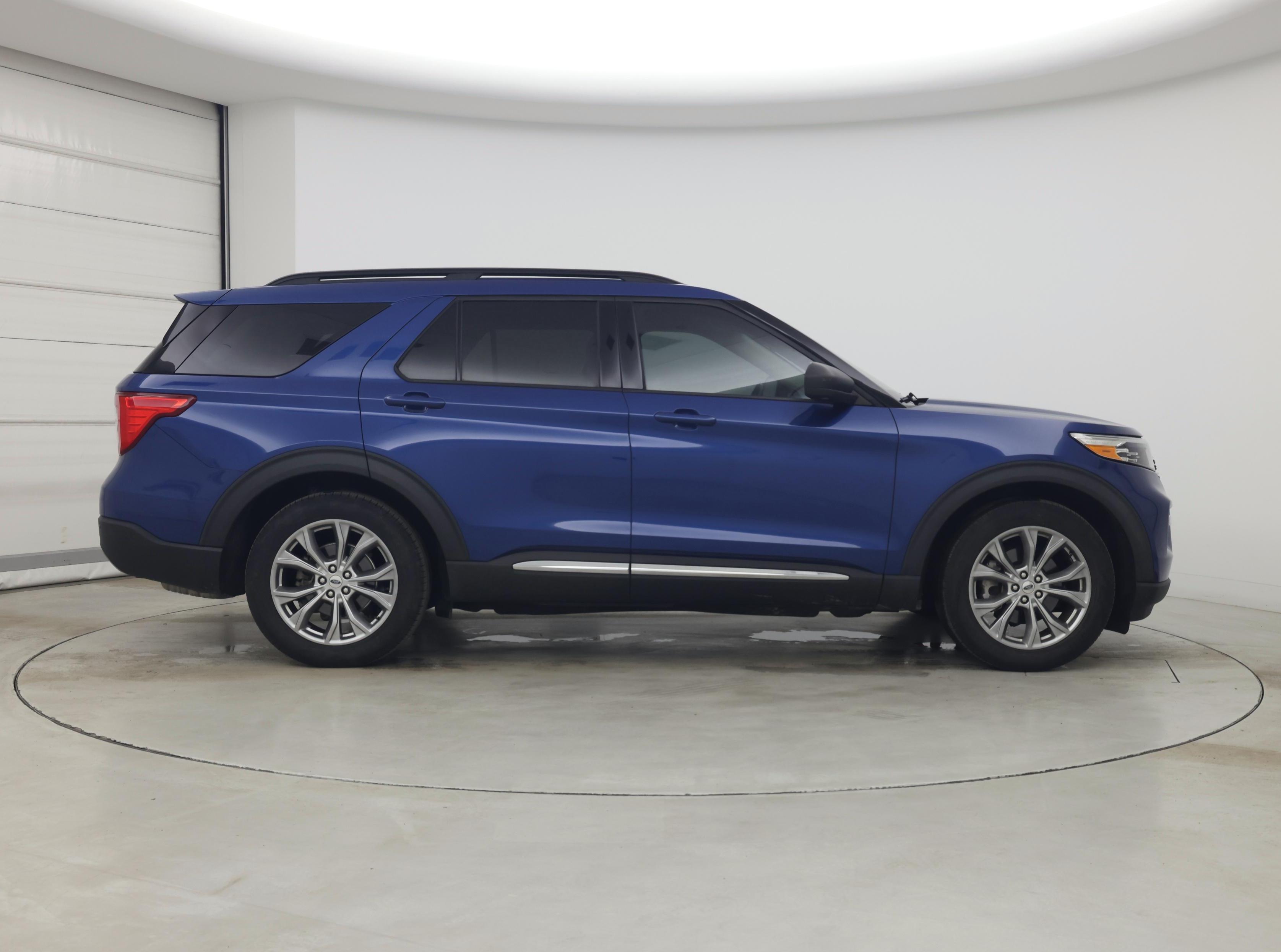 Thumbnail: 2020 Ford Explorer - 7