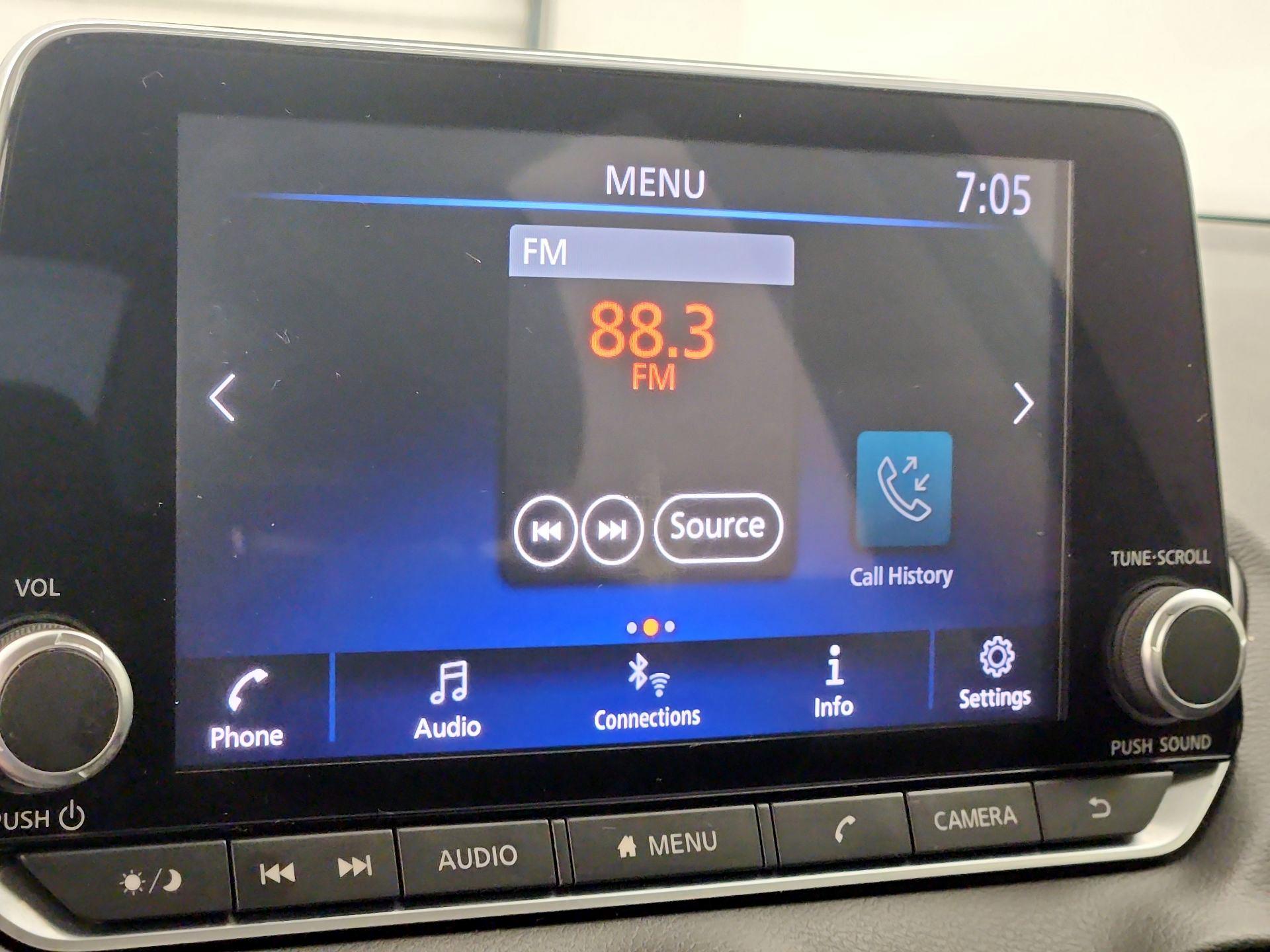 Thumbnail: 2021 Nissan Sentra - 15