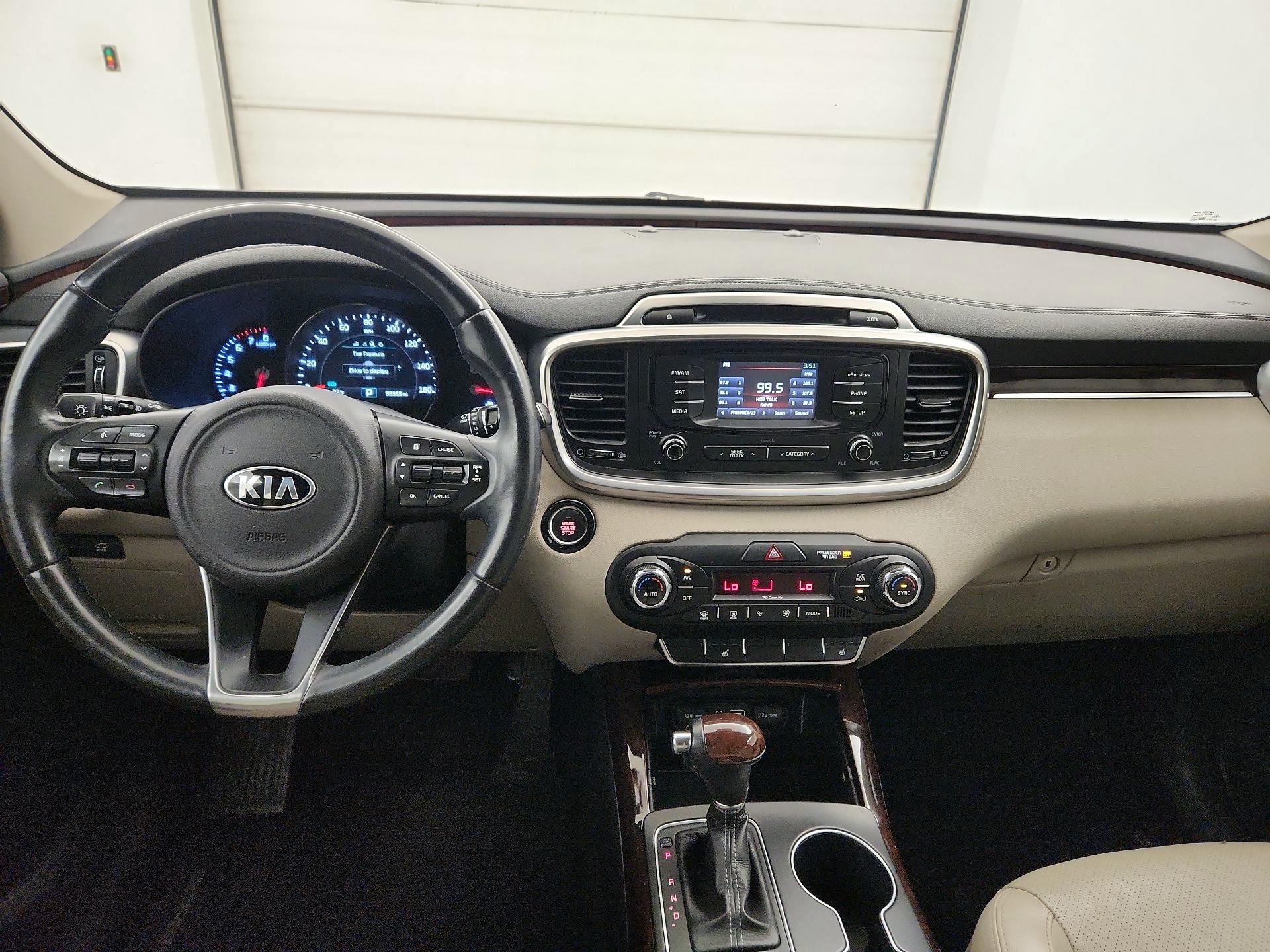 Thumbnail: 2016 Kia Sorento - 9