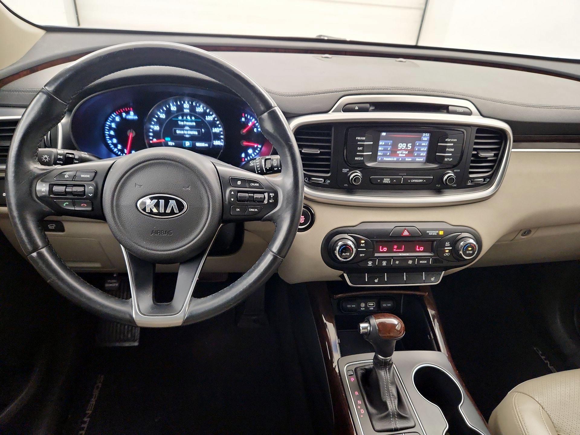 Thumbnail: 2016 Kia Sorento - 10