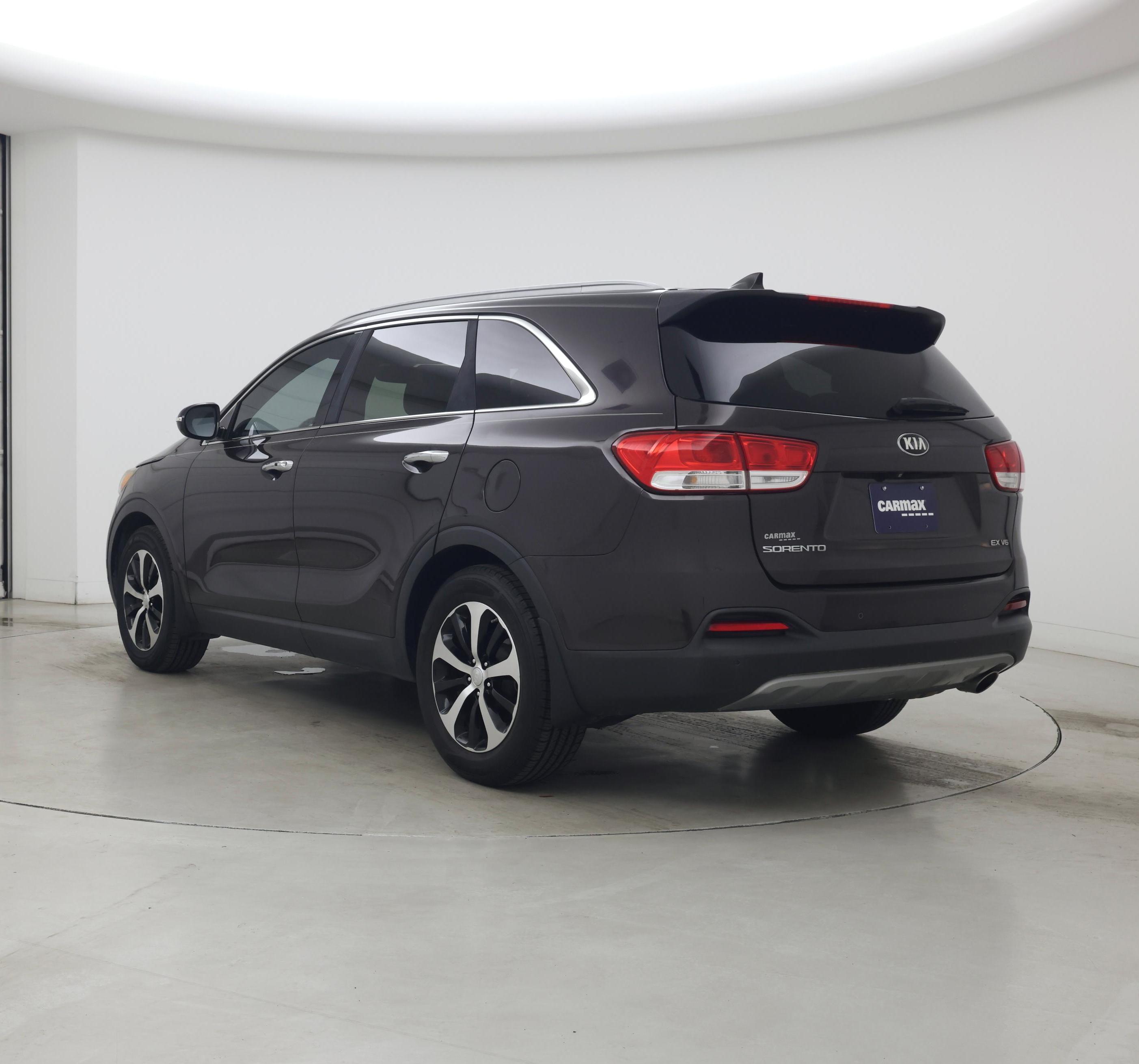 Thumbnail: 2016 Kia Sorento - 2