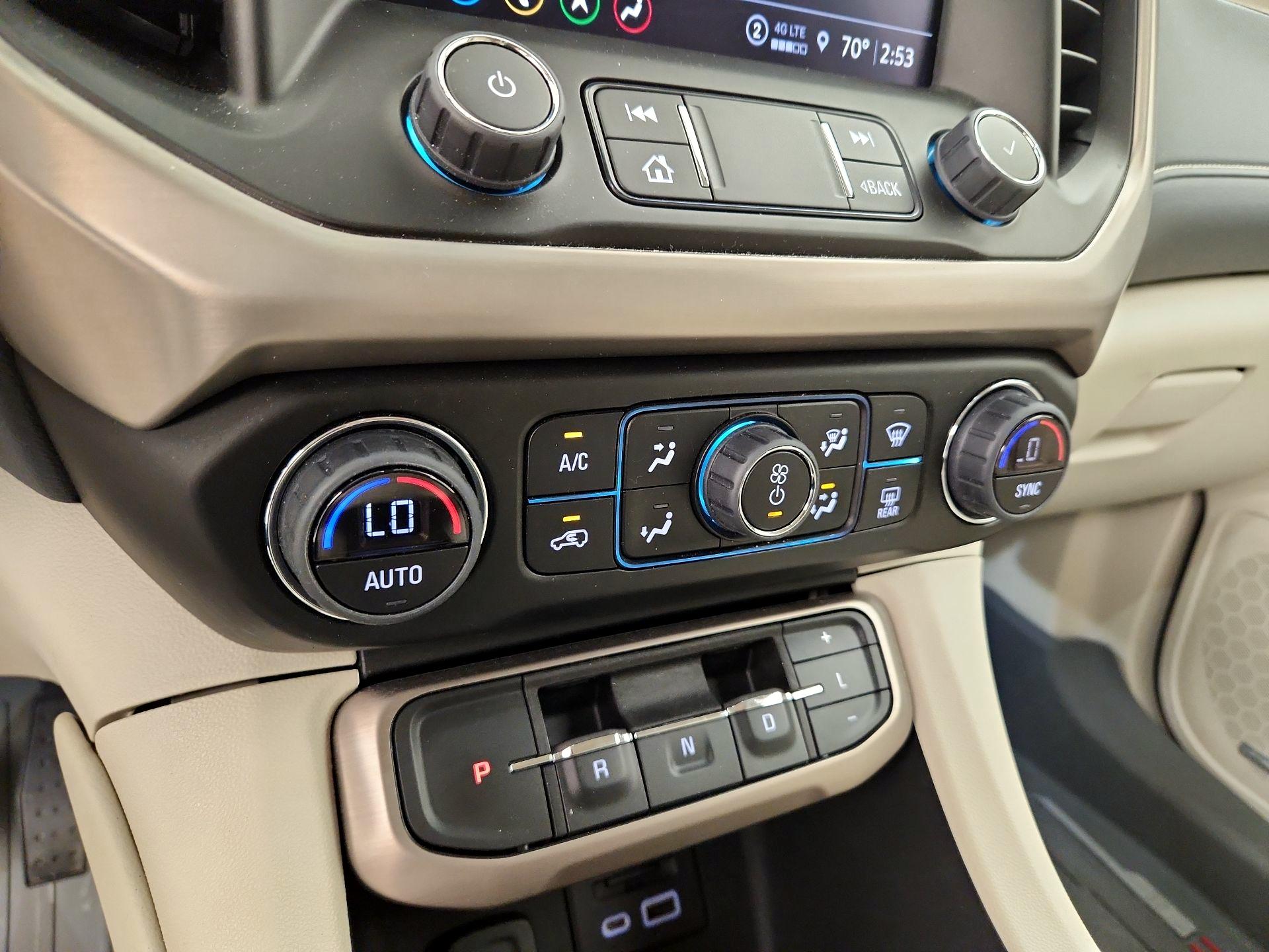 Thumbnail: 2023 GMC Acadia - 17