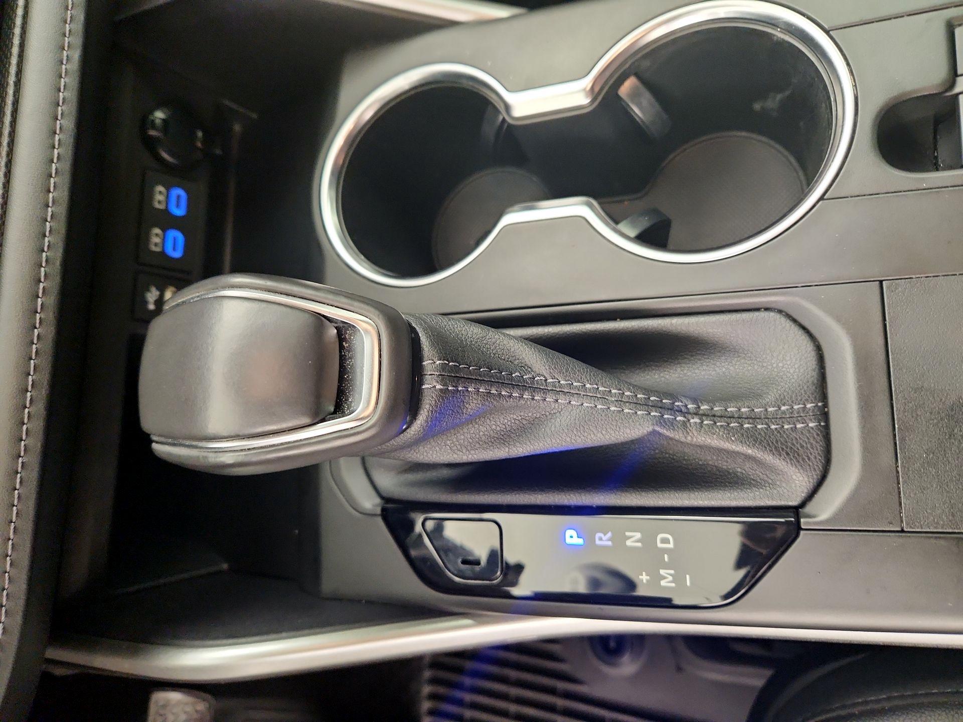 Thumbnail: 2022 Toyota Highlander - 17