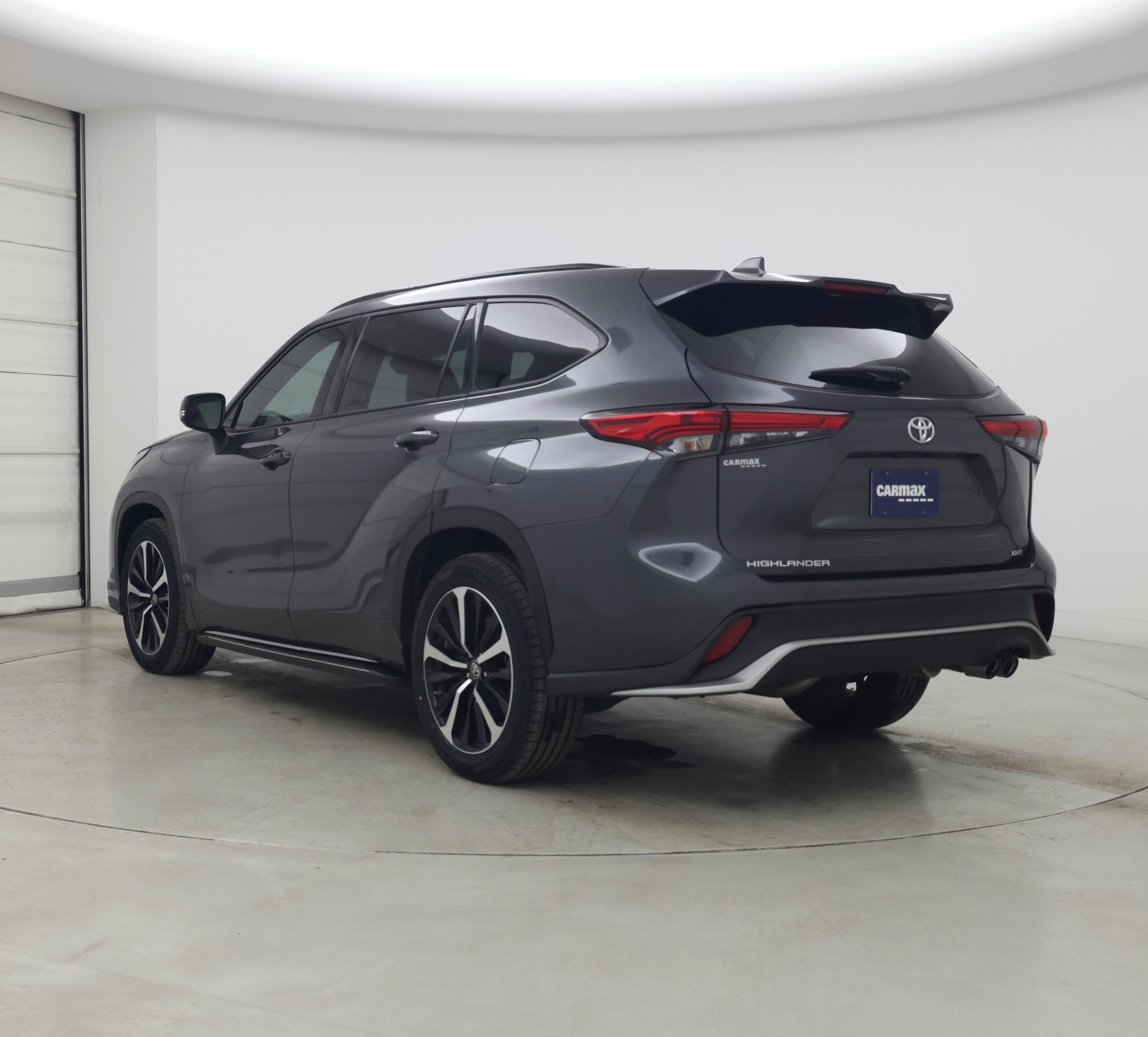 Thumbnail: 2022 Toyota Highlander - 2