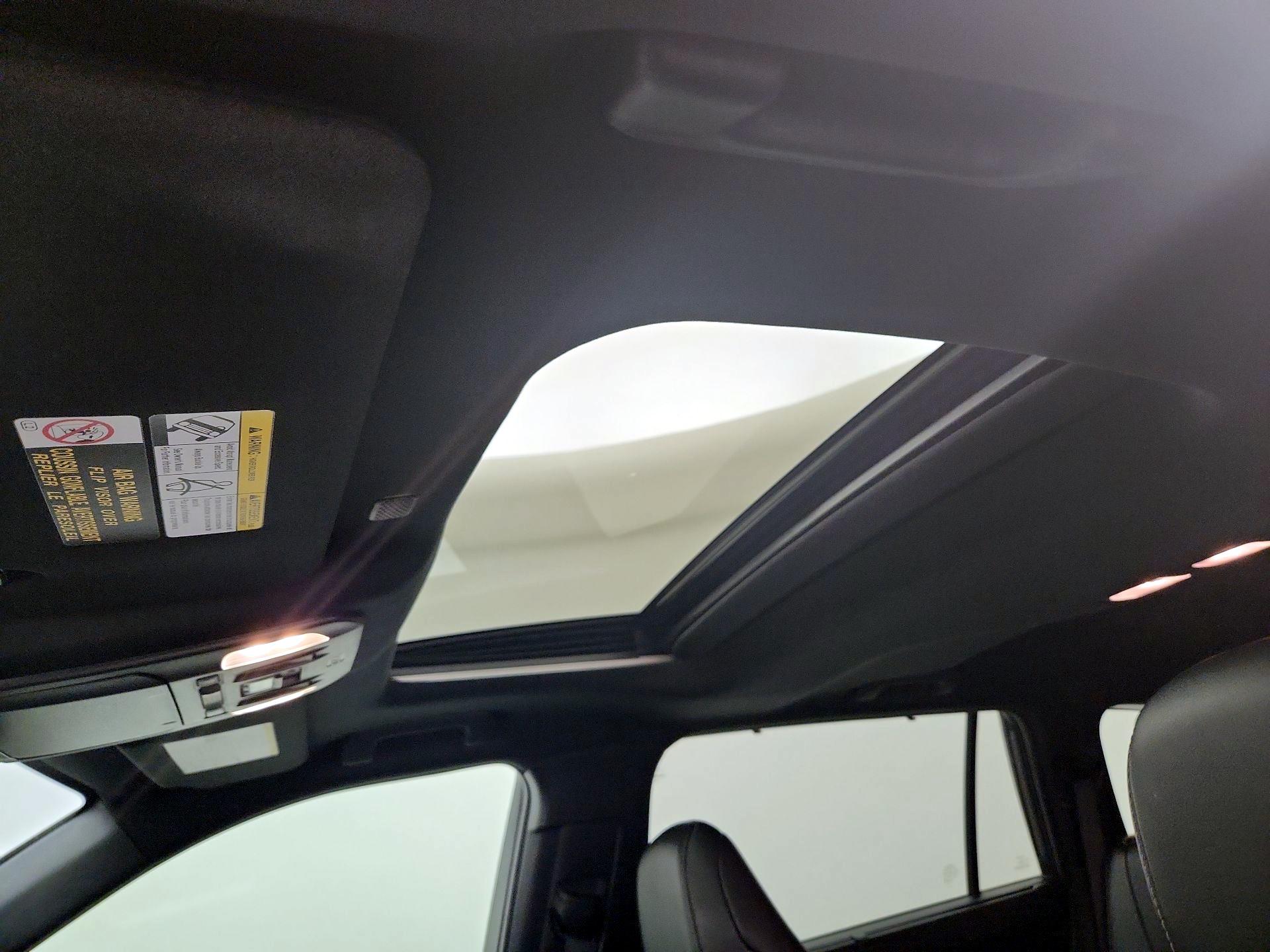 Thumbnail: 2022 Toyota Highlander - 19