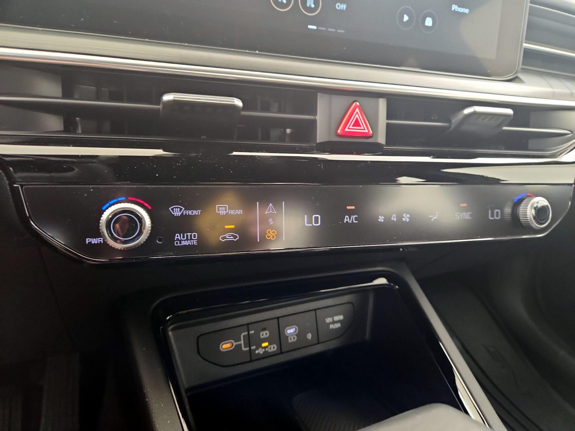 Thumbnail: 2026 Kia K5 - 17