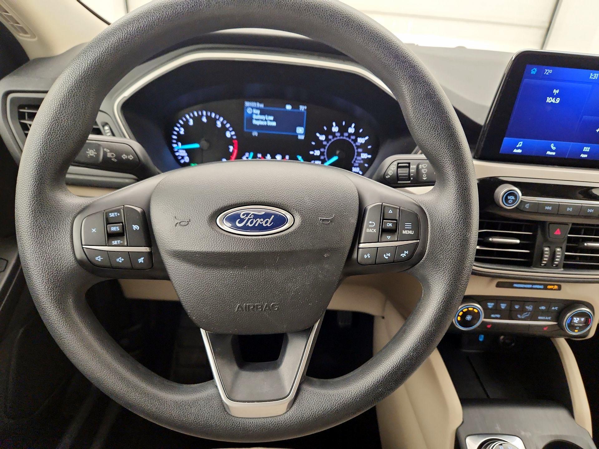 Thumbnail: 2020 Ford Escape - 10
