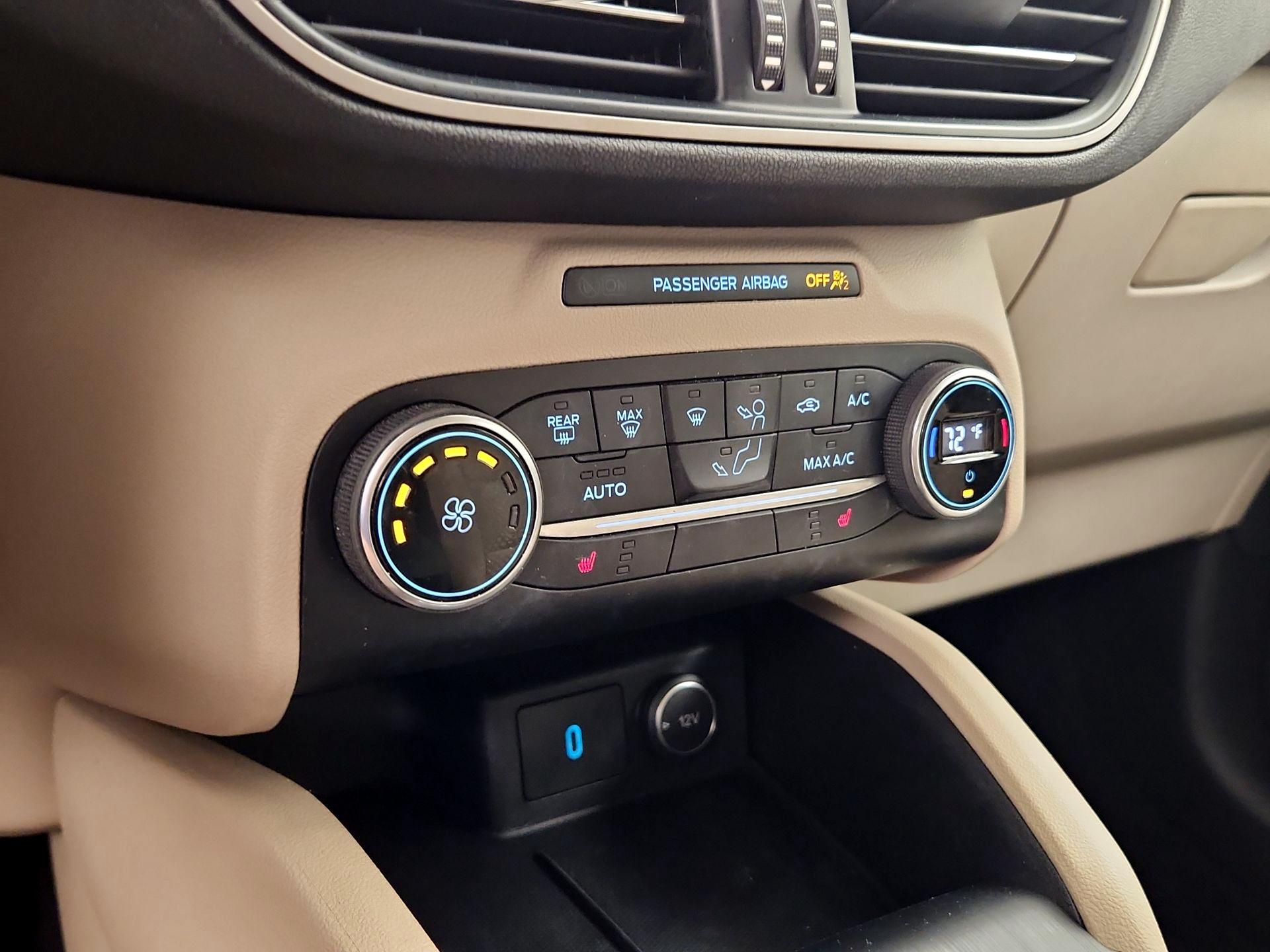 Thumbnail: 2020 Ford Escape - 16