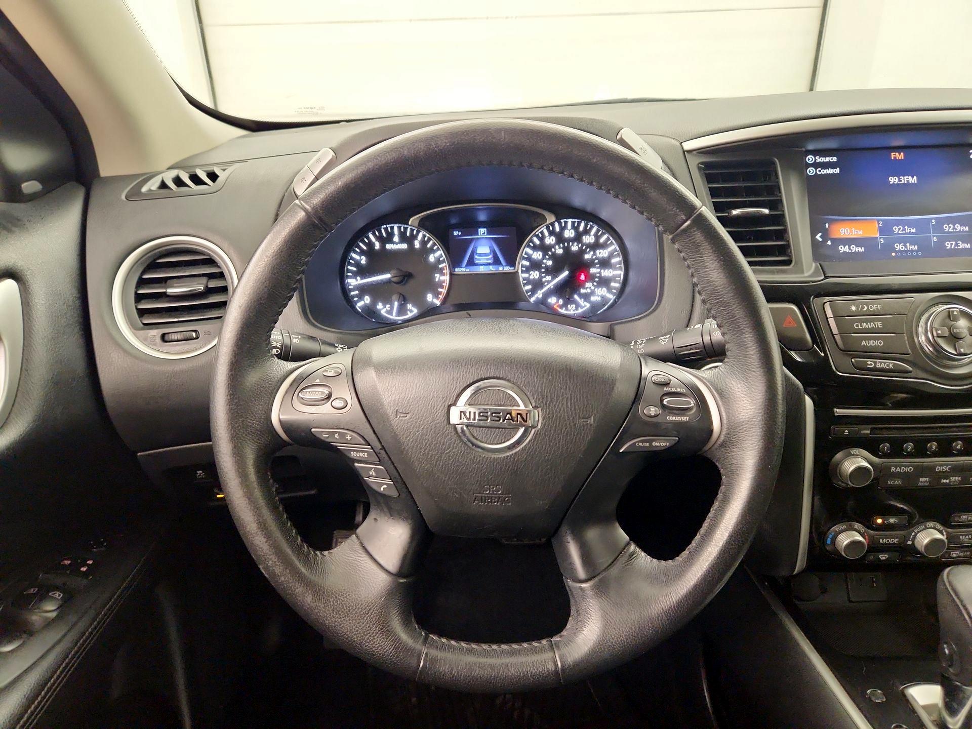 Thumbnail: 2019 Nissan Pathfinder - 10