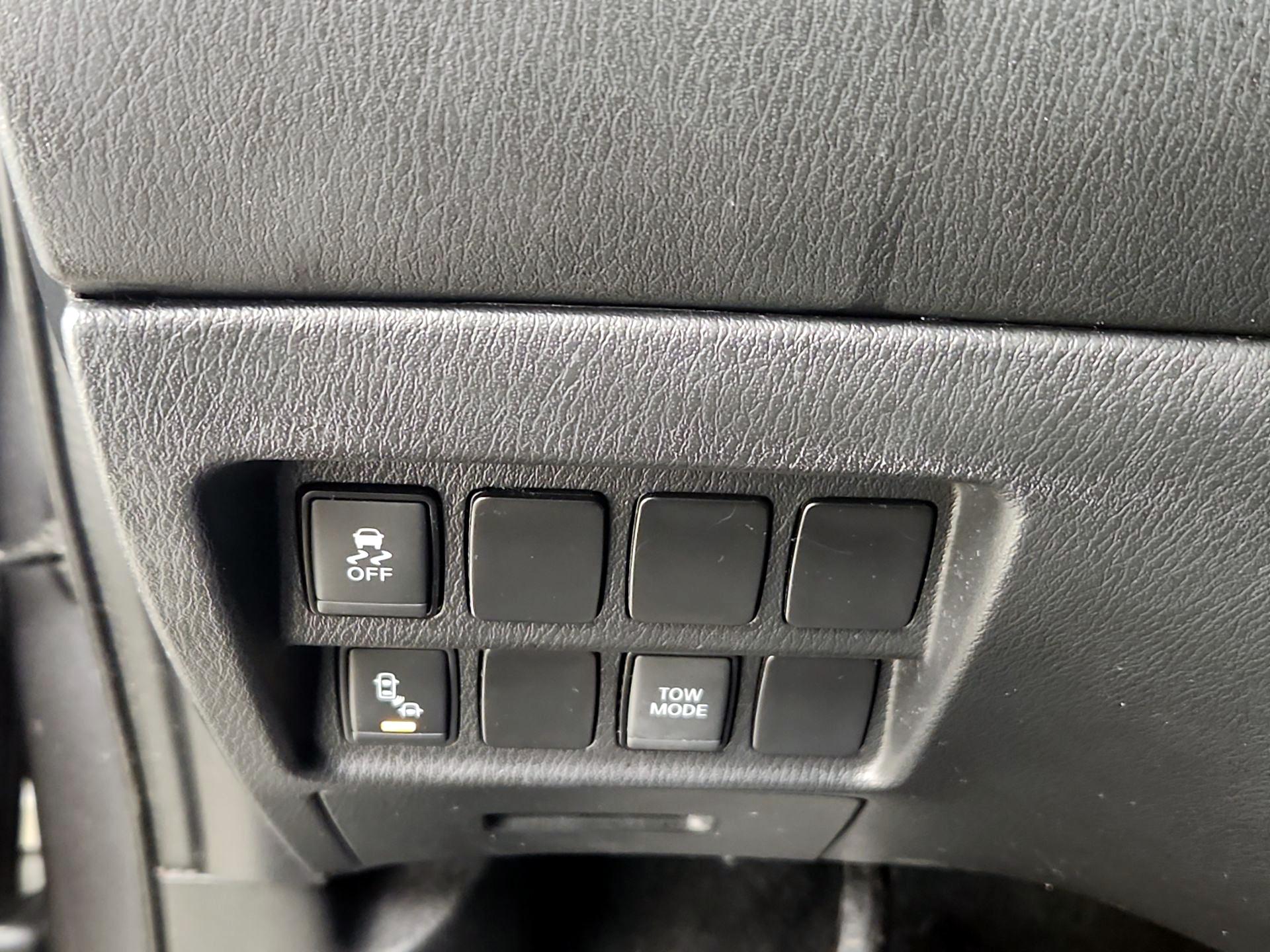 Thumbnail: 2019 Nissan Pathfinder - 13