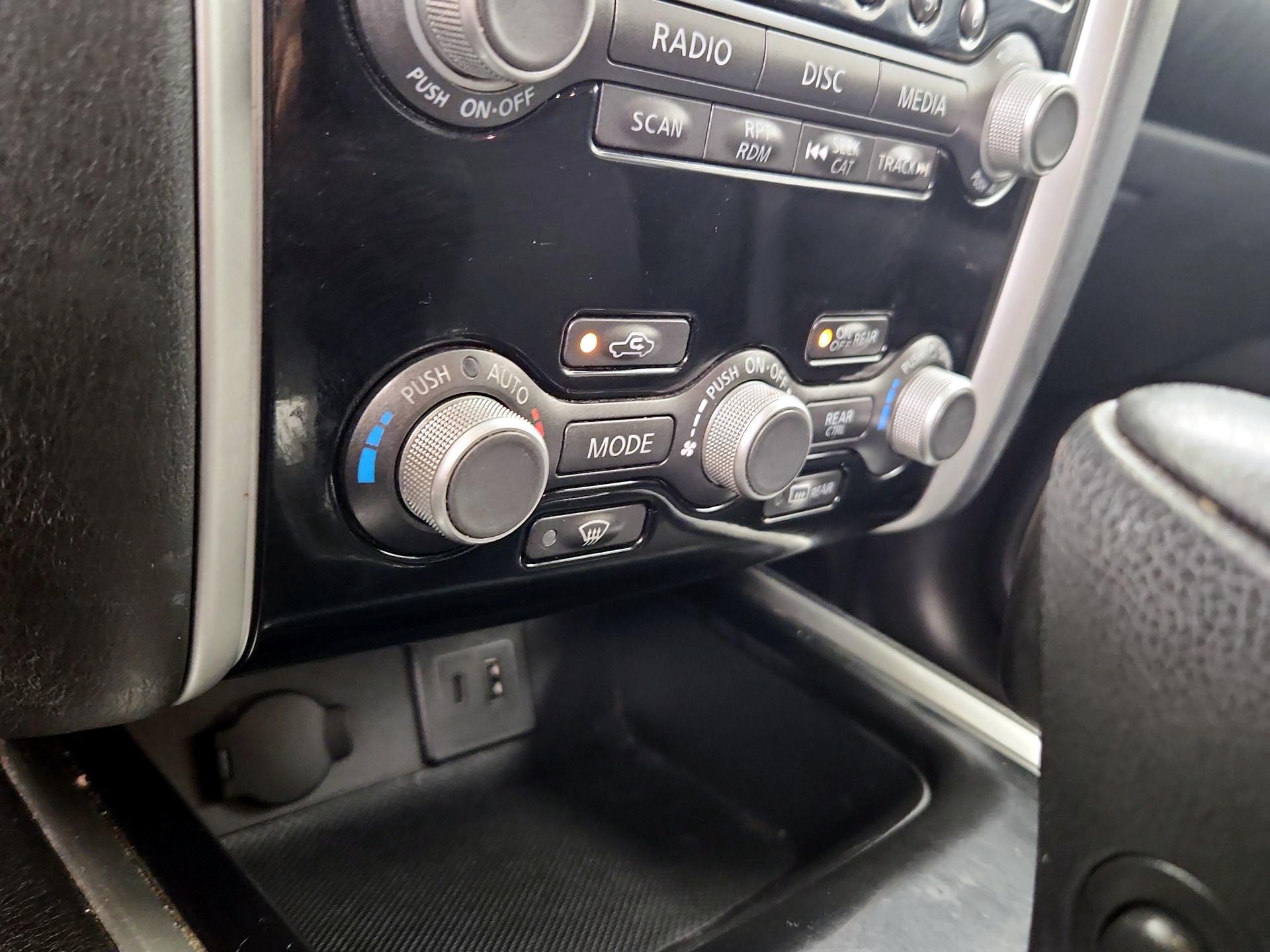 Thumbnail: 2019 Nissan Pathfinder - 16