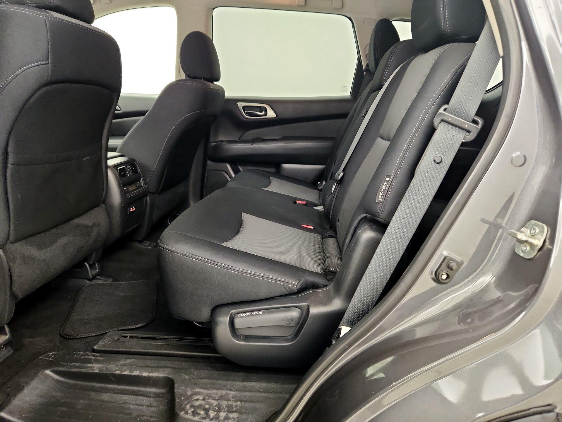 Thumbnail: 2019 Nissan Pathfinder - 19