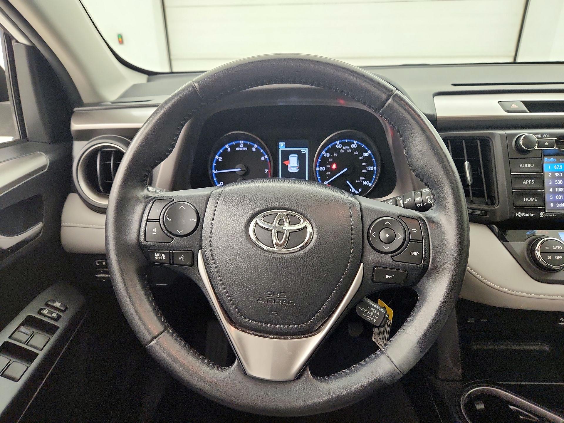 Thumbnail: 2017 Toyota RAV4 - 10
