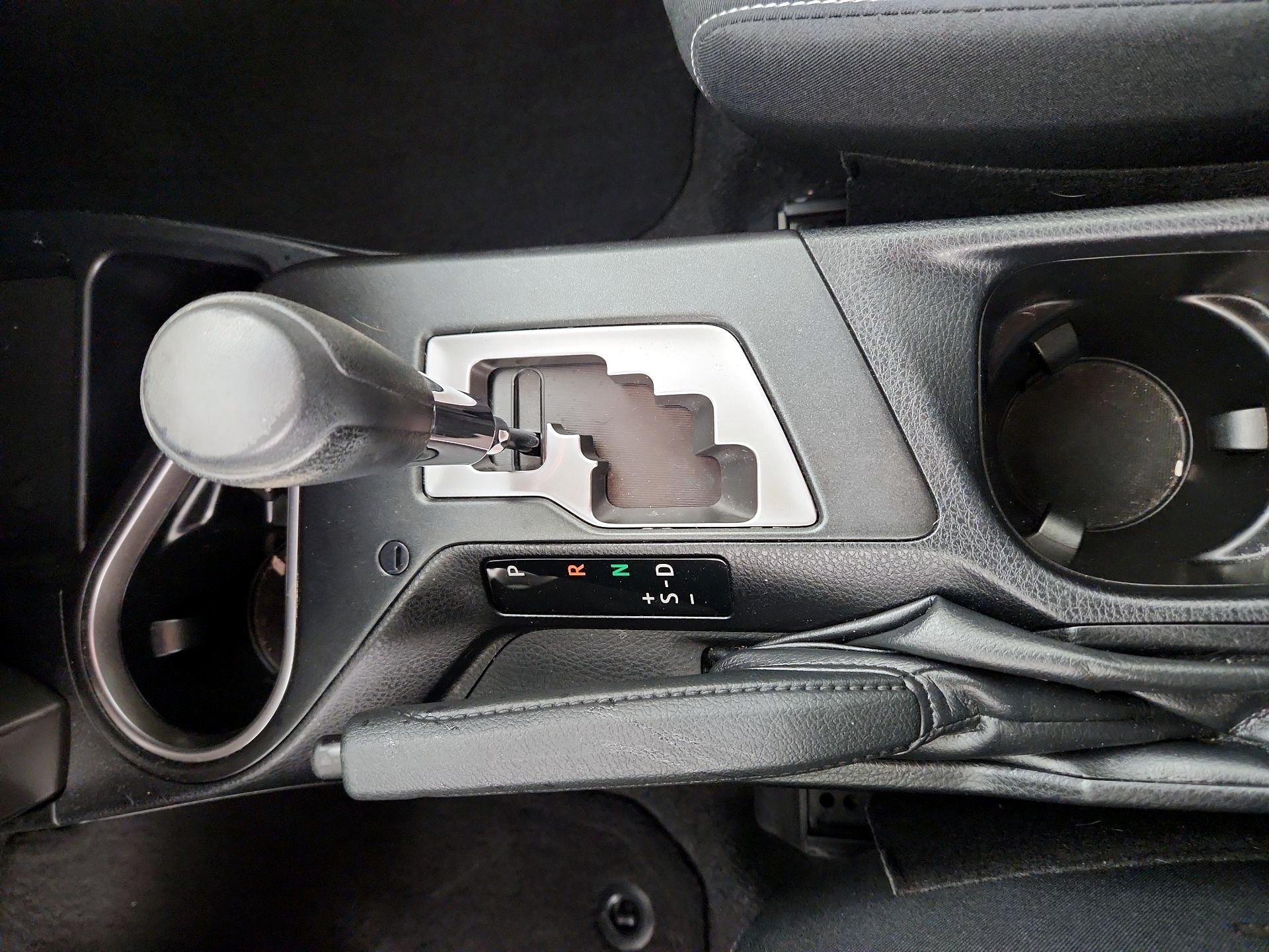 Thumbnail: 2017 Toyota RAV4 - 17