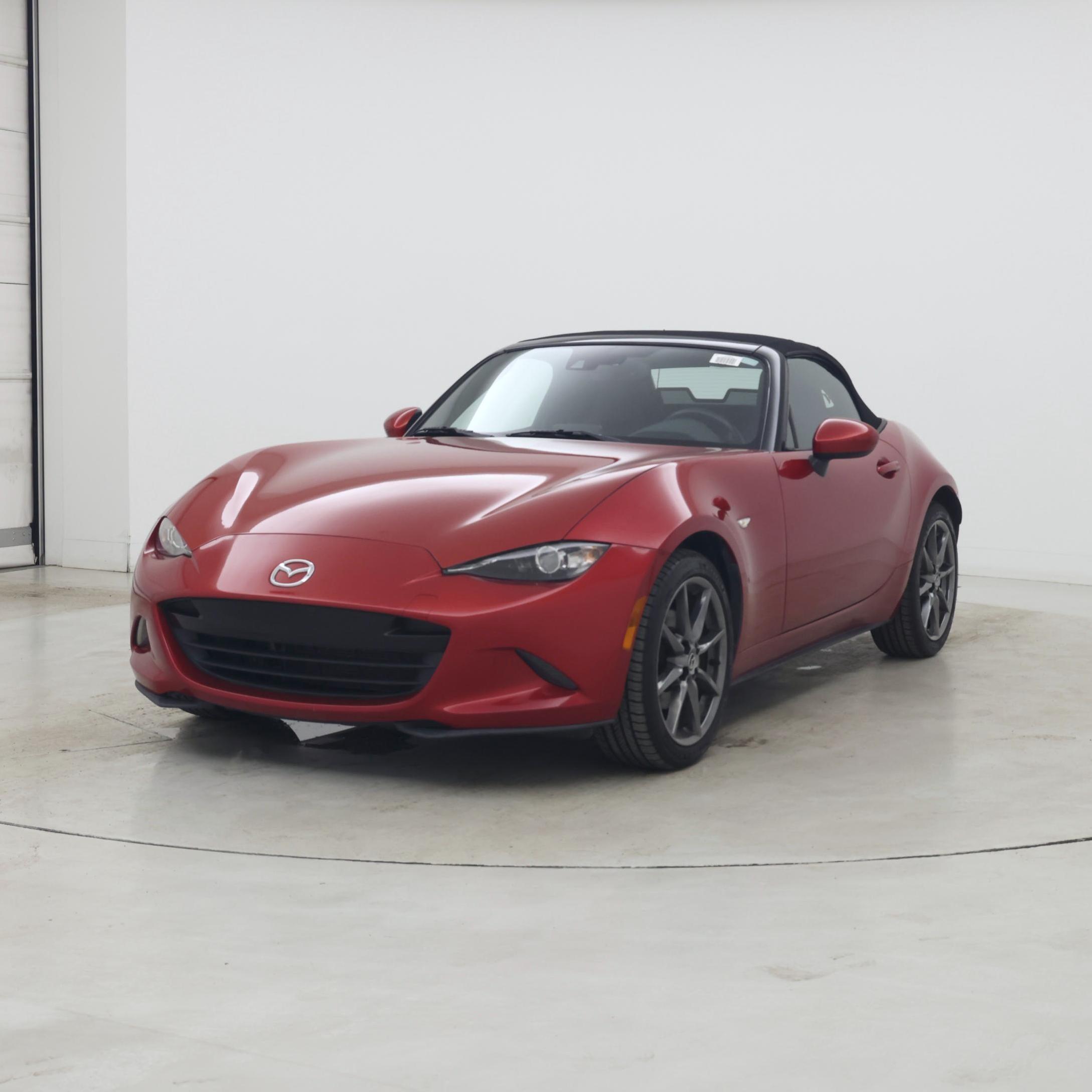 Thumbnail: 2016 Mazda MX-5 Miata - 4