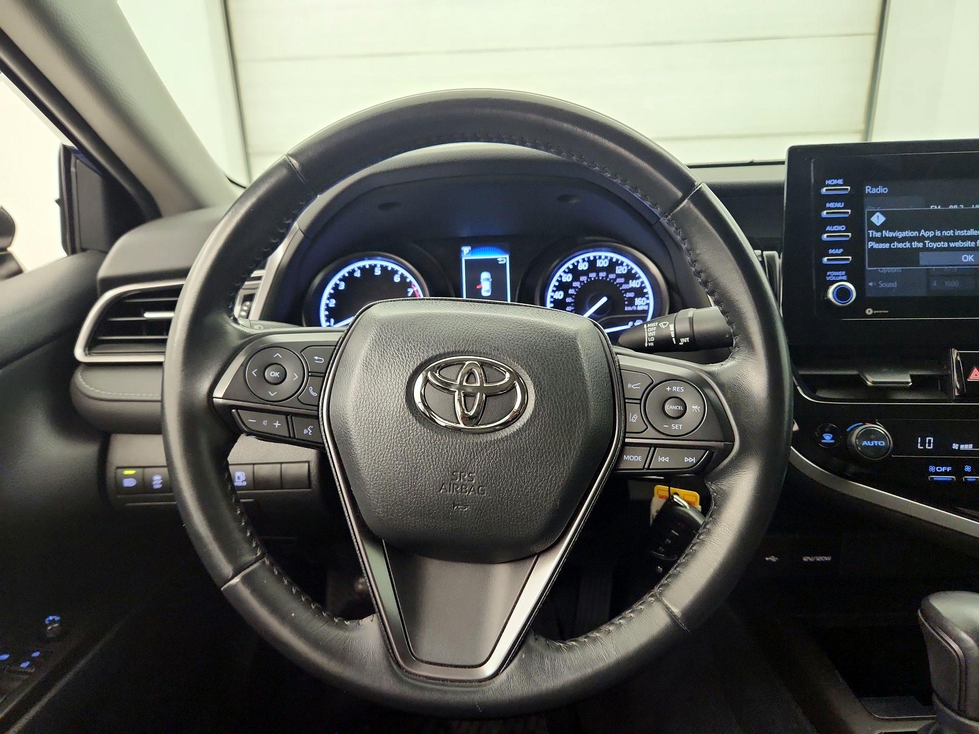 Thumbnail: 2023 Toyota Camry - 10