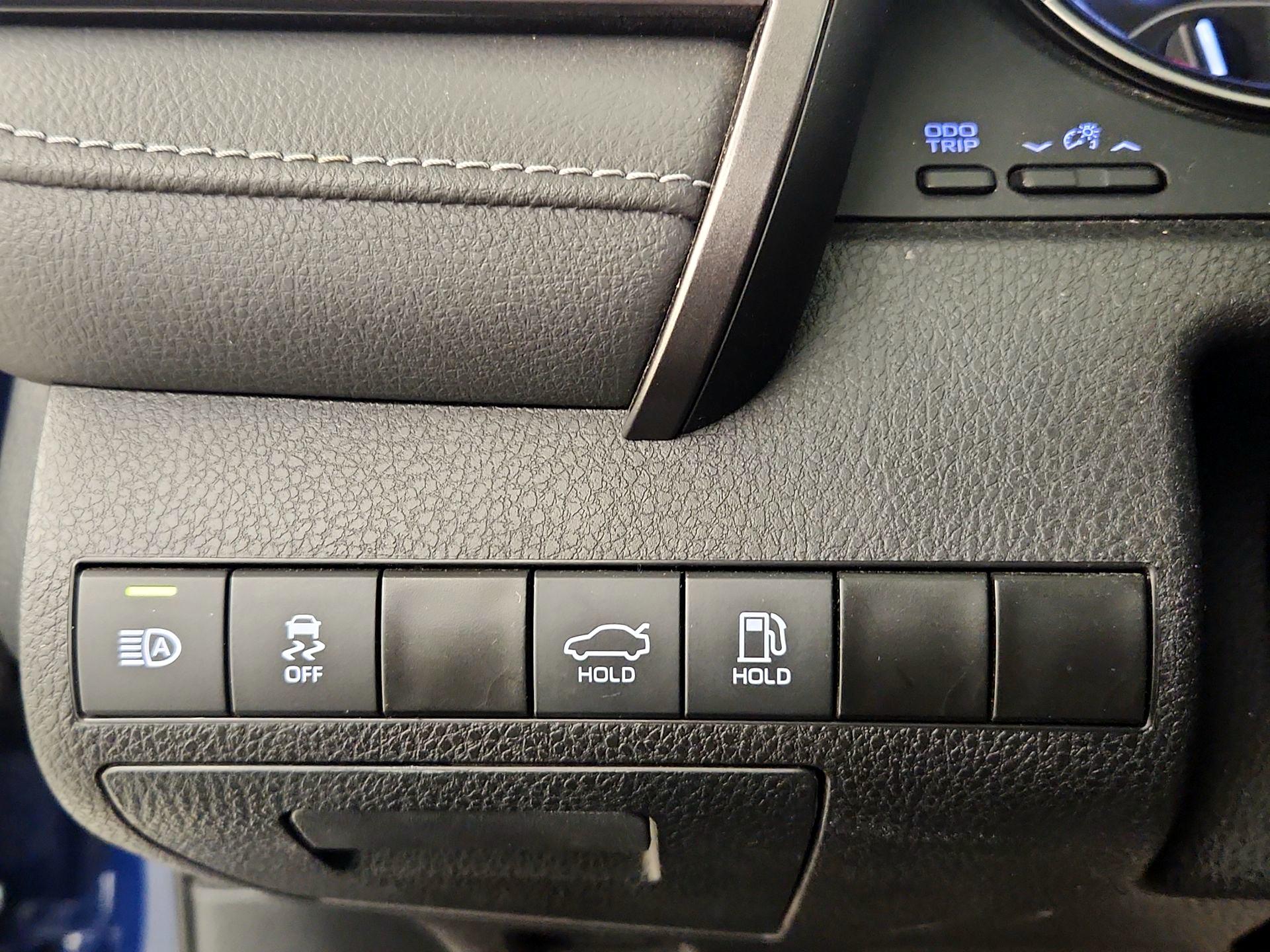 Thumbnail: 2023 Toyota Camry - 13