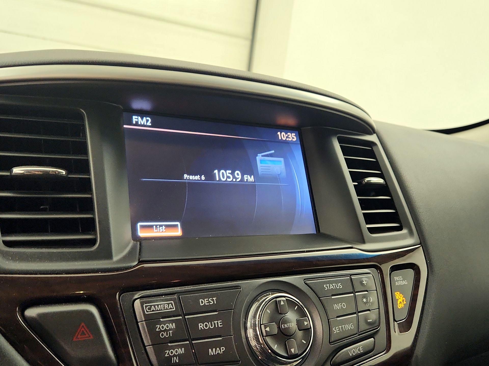 Thumbnail: 2016 Nissan Pathfinder - 16