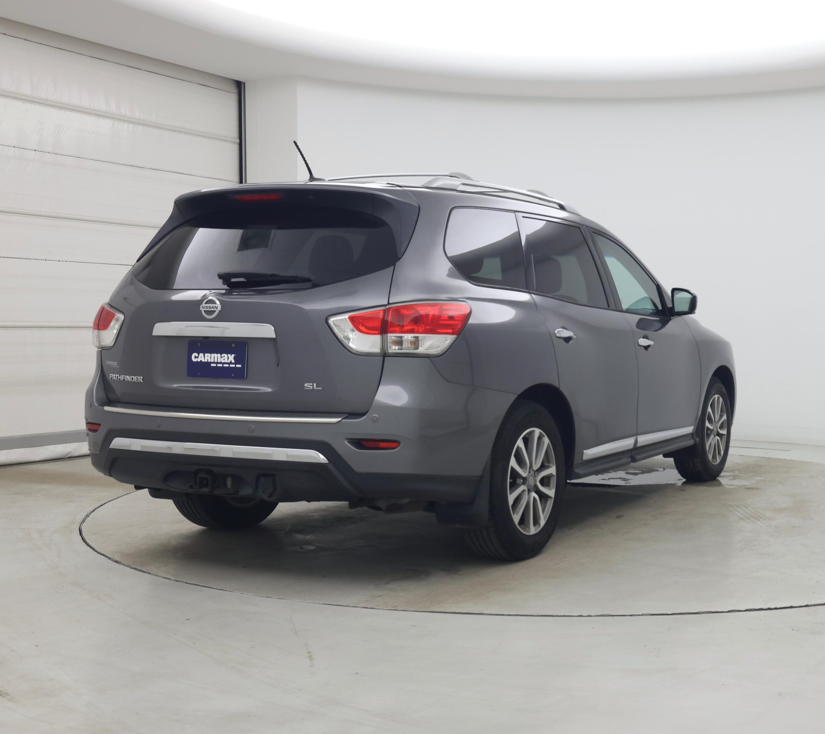 Thumbnail: 2016 Nissan Pathfinder - 8