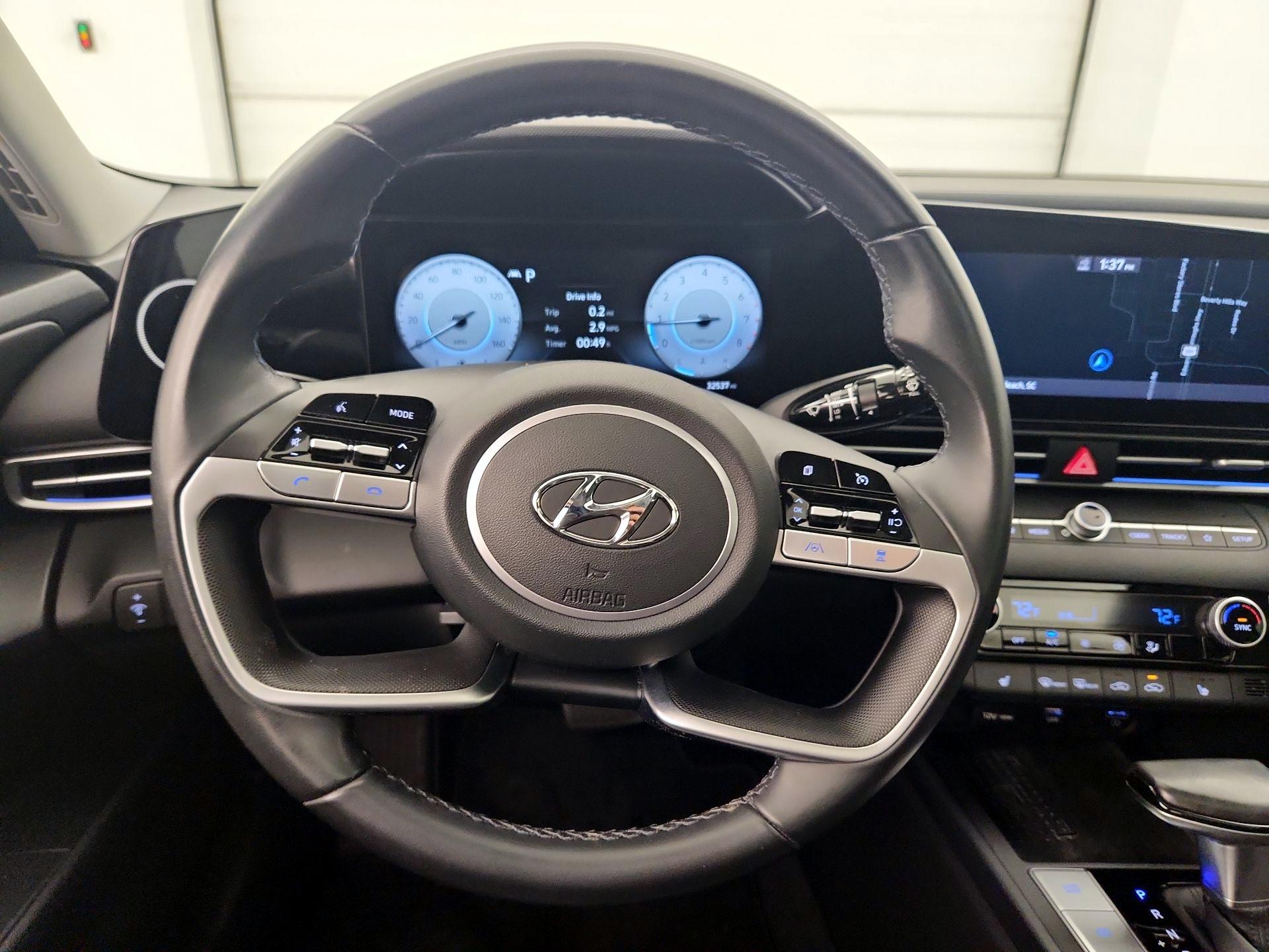 Thumbnail: 2021 Hyundai Elantra - 10