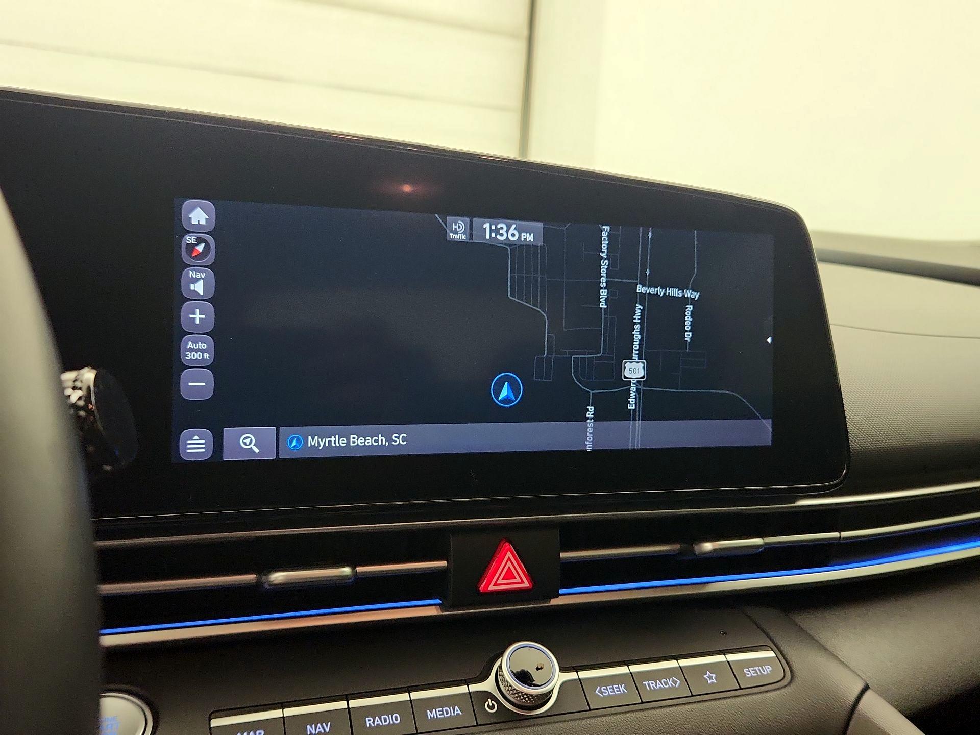 Thumbnail: 2021 Hyundai Elantra - 14