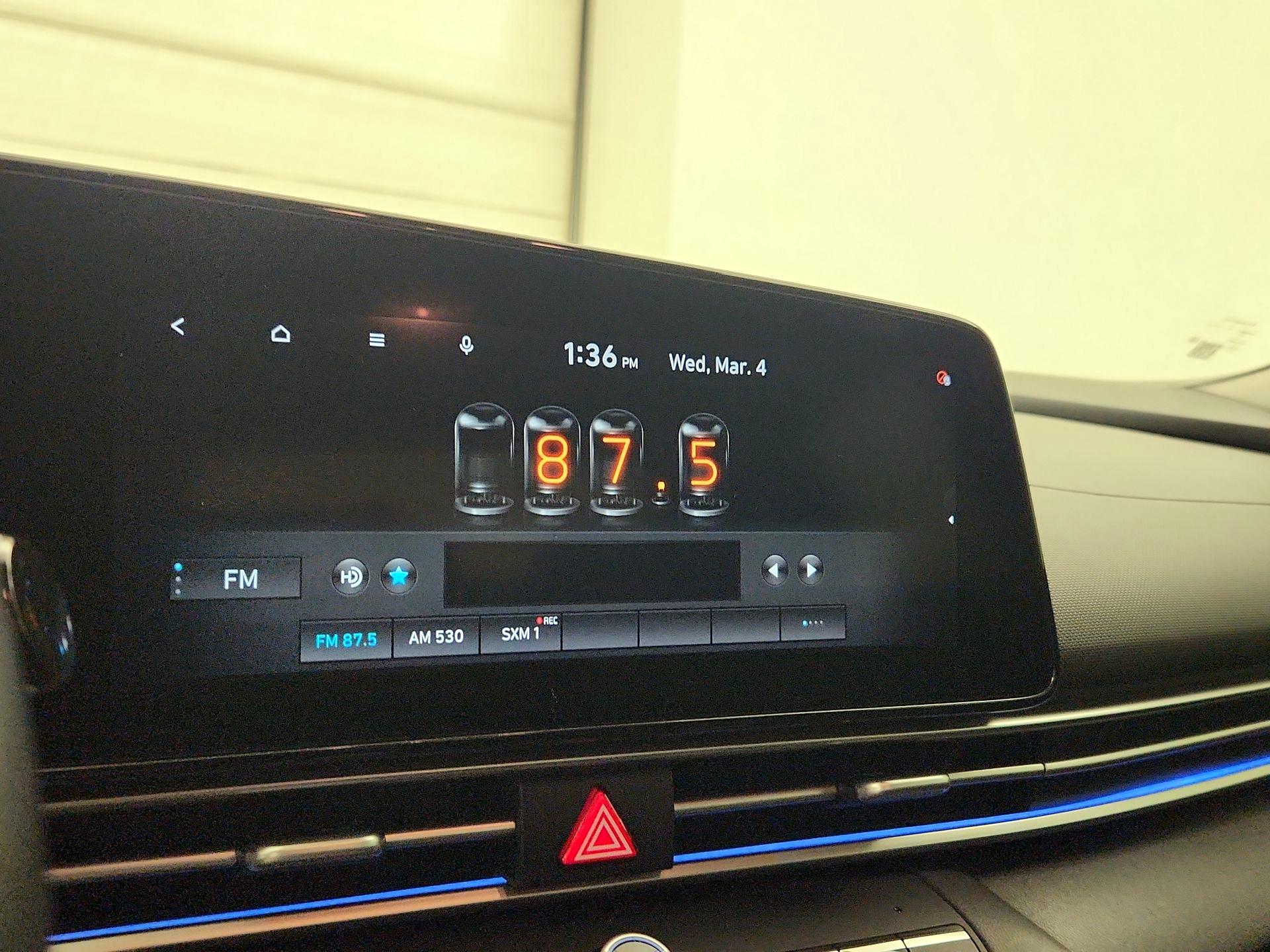 Thumbnail: 2021 Hyundai Elantra - 16