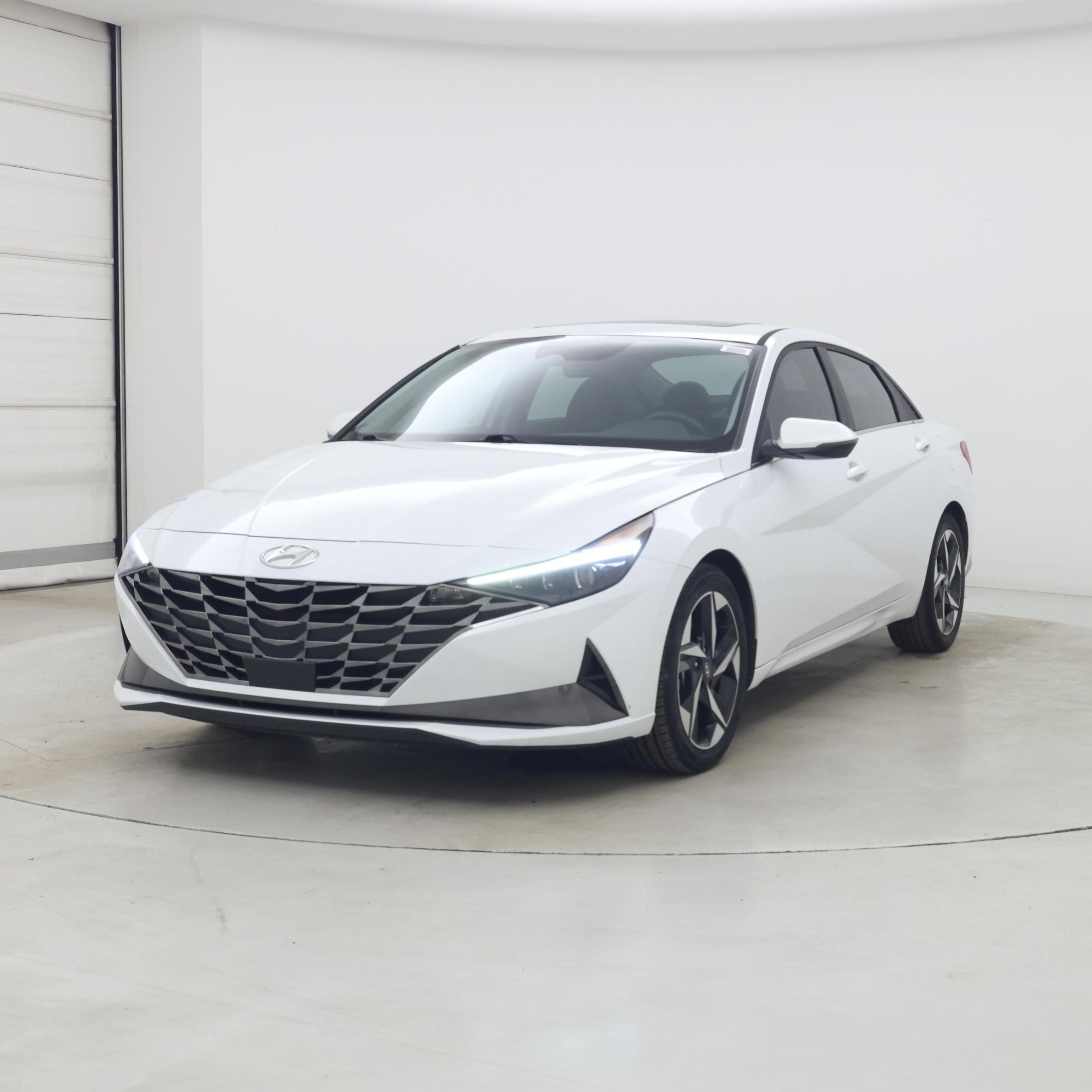 Thumbnail: 2021 Hyundai Elantra - 4