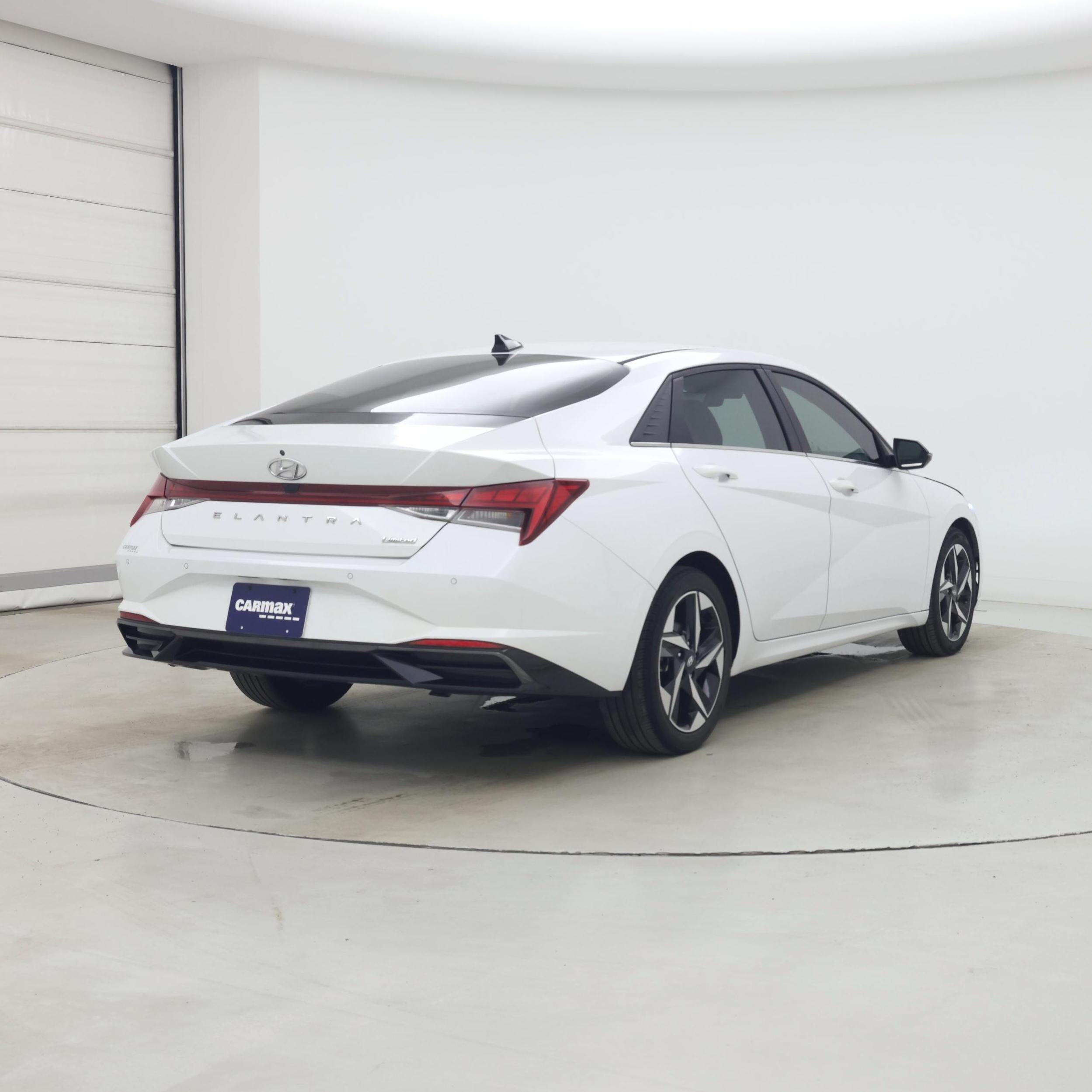 Thumbnail: 2021 Hyundai Elantra - 8