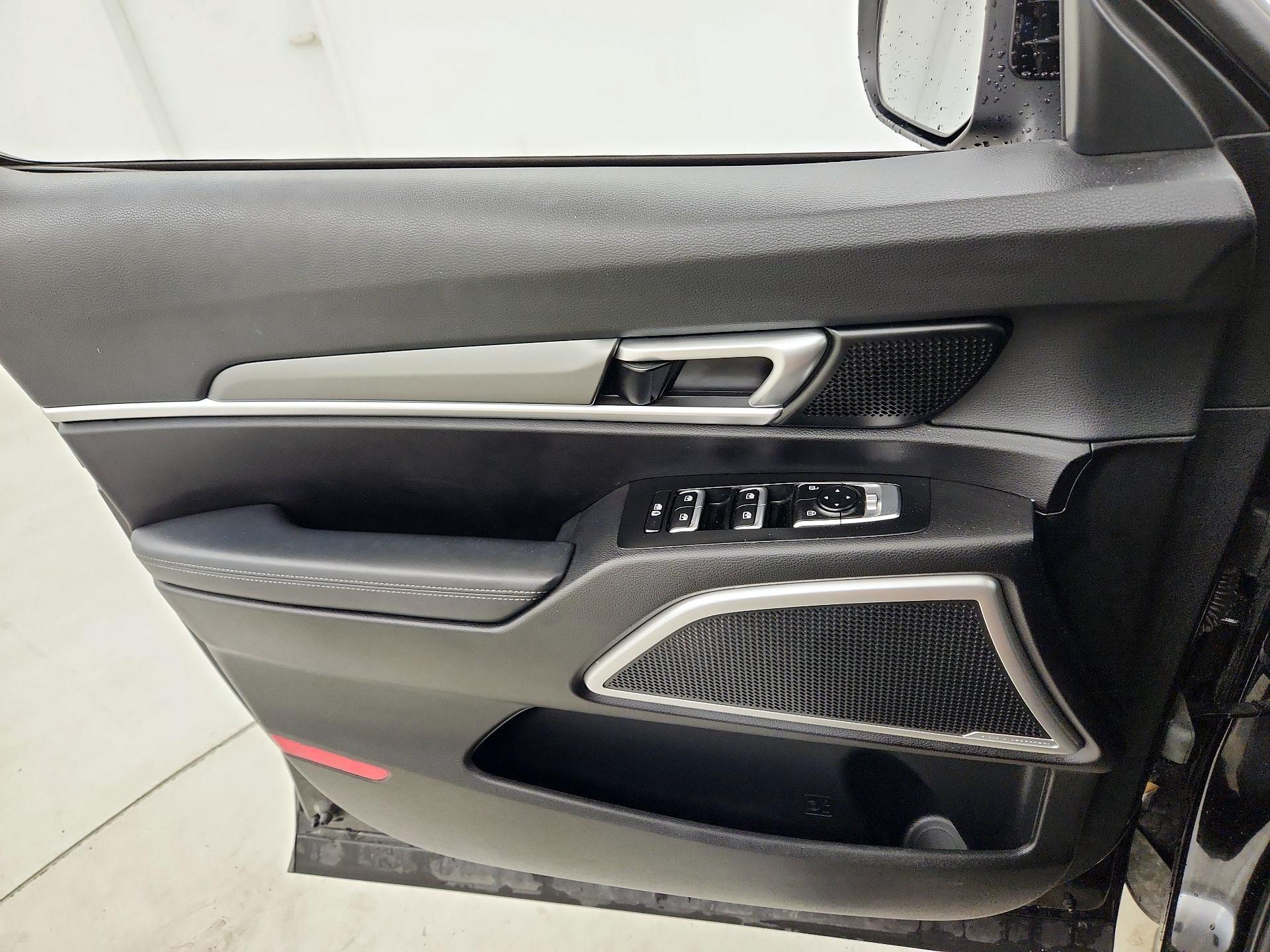 Thumbnail: 2020 Kia Telluride - 12