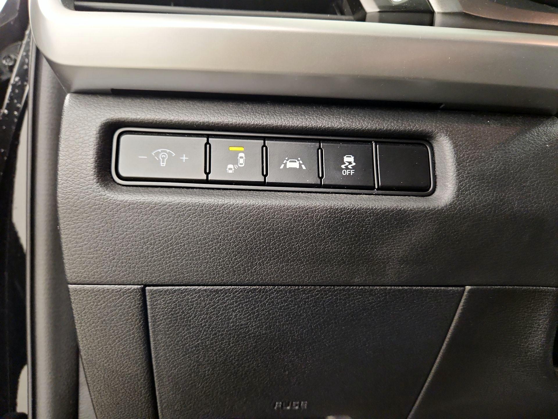 Thumbnail: 2020 Kia Telluride - 13