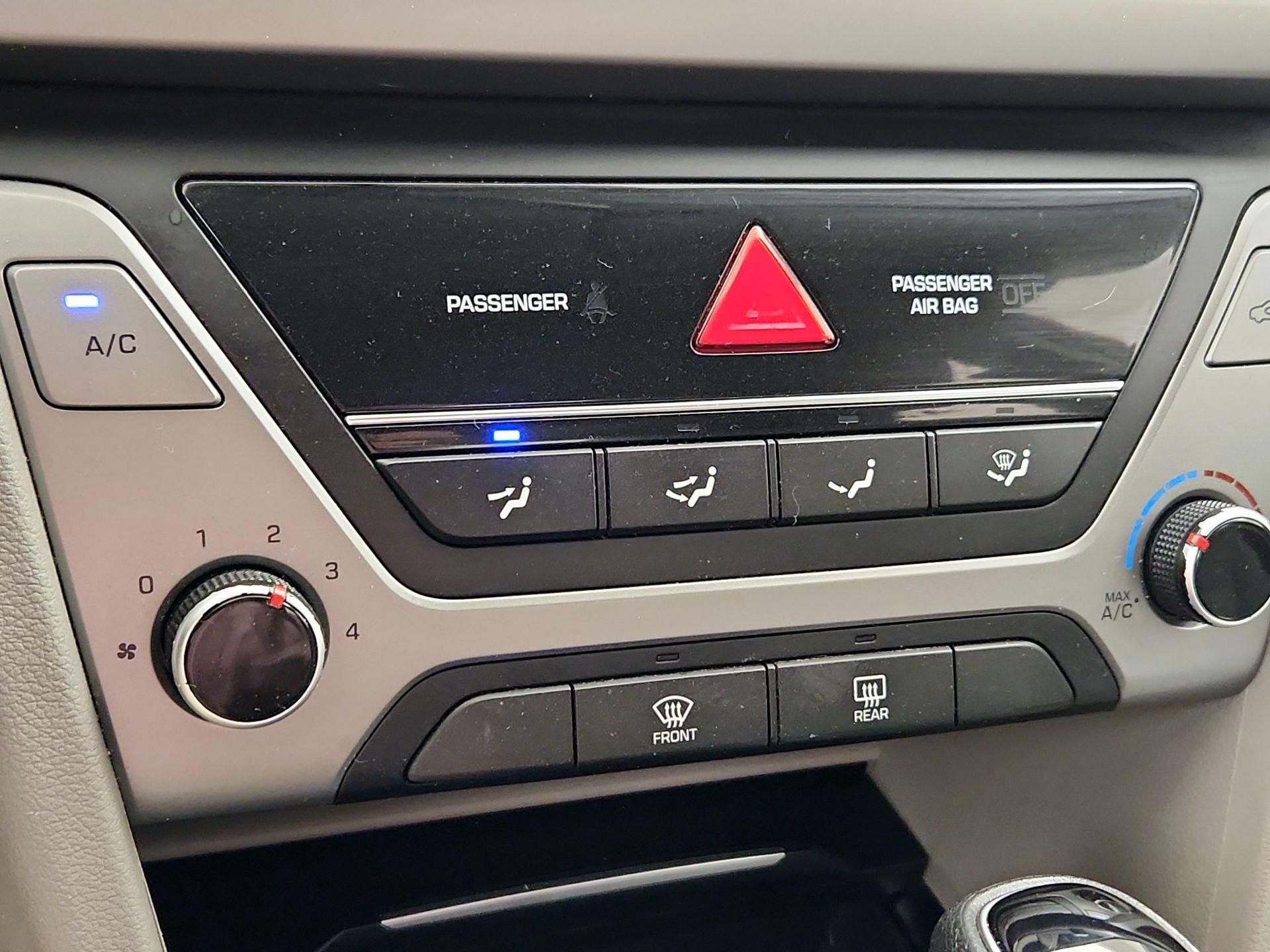 Thumbnail: 2018 Hyundai Elantra - 14