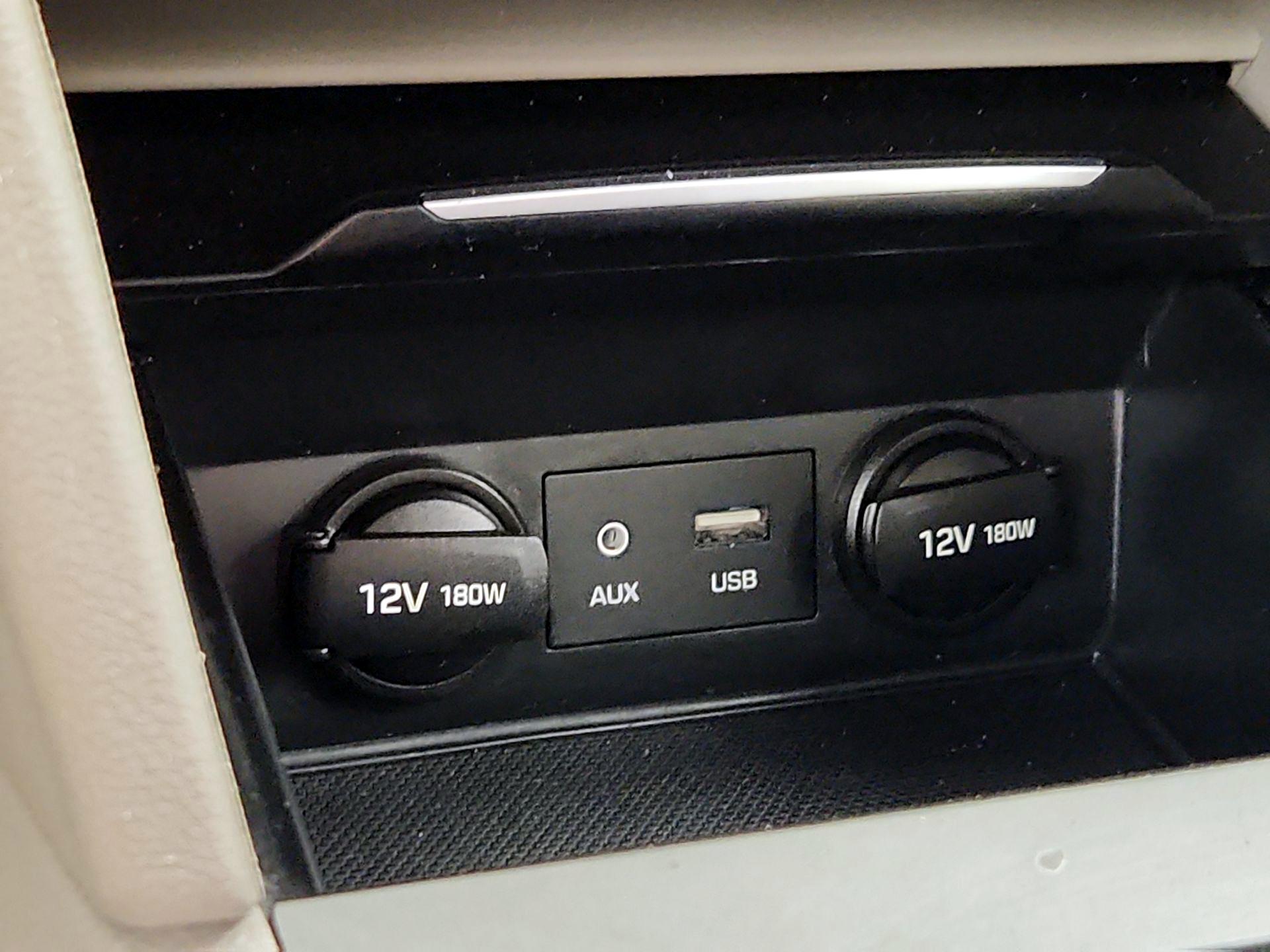 Thumbnail: 2018 Hyundai Elantra - 16