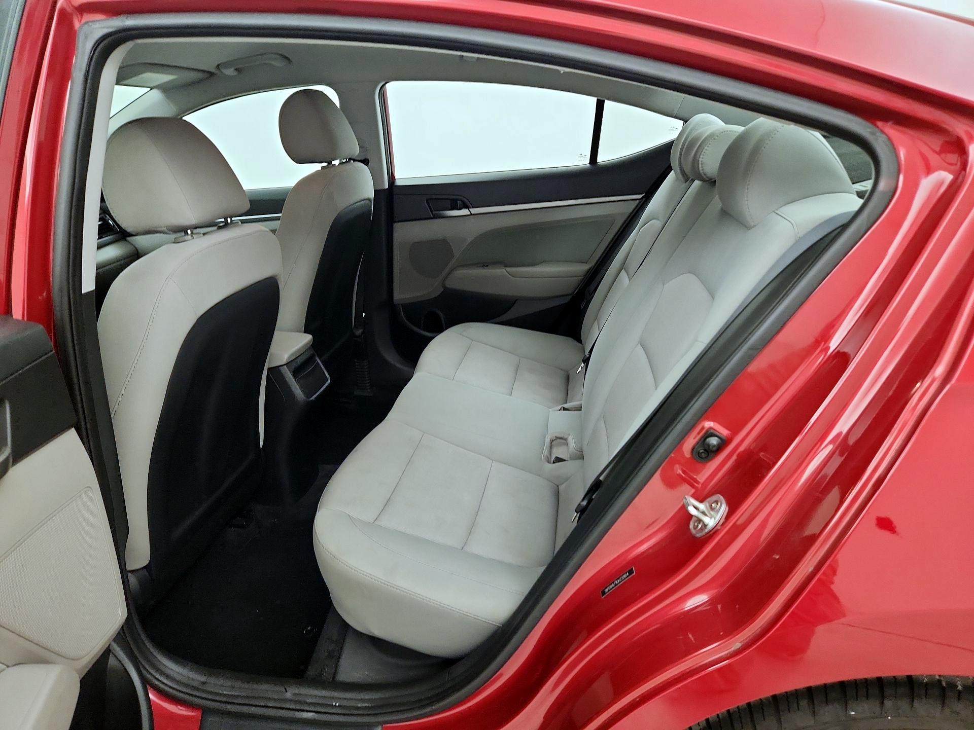 Thumbnail: 2018 Hyundai Elantra - 17