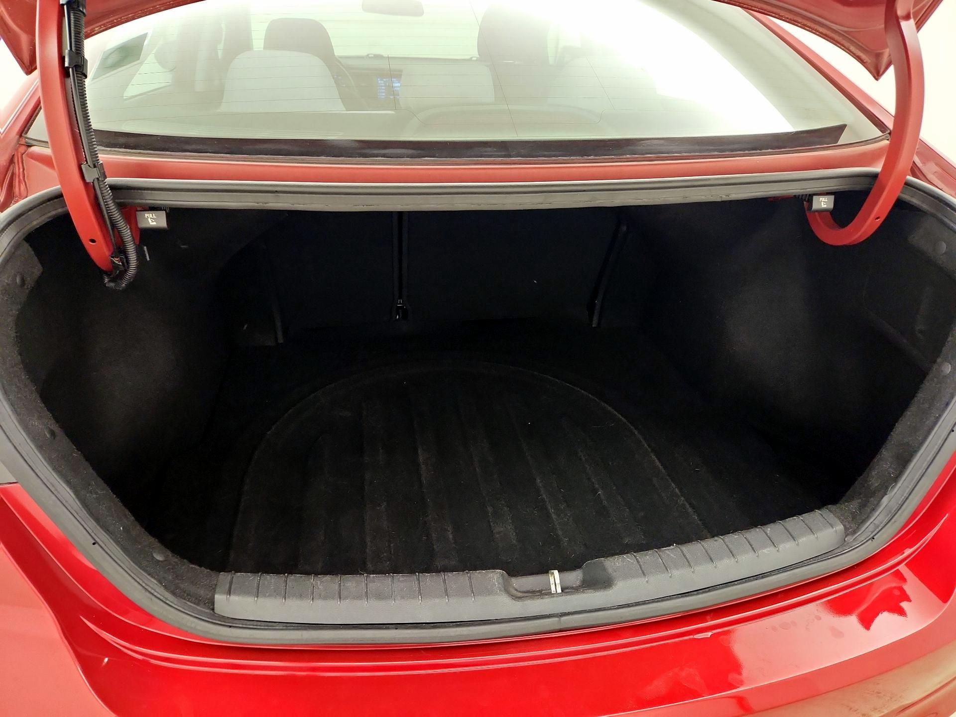 Thumbnail: 2018 Hyundai Elantra - 18