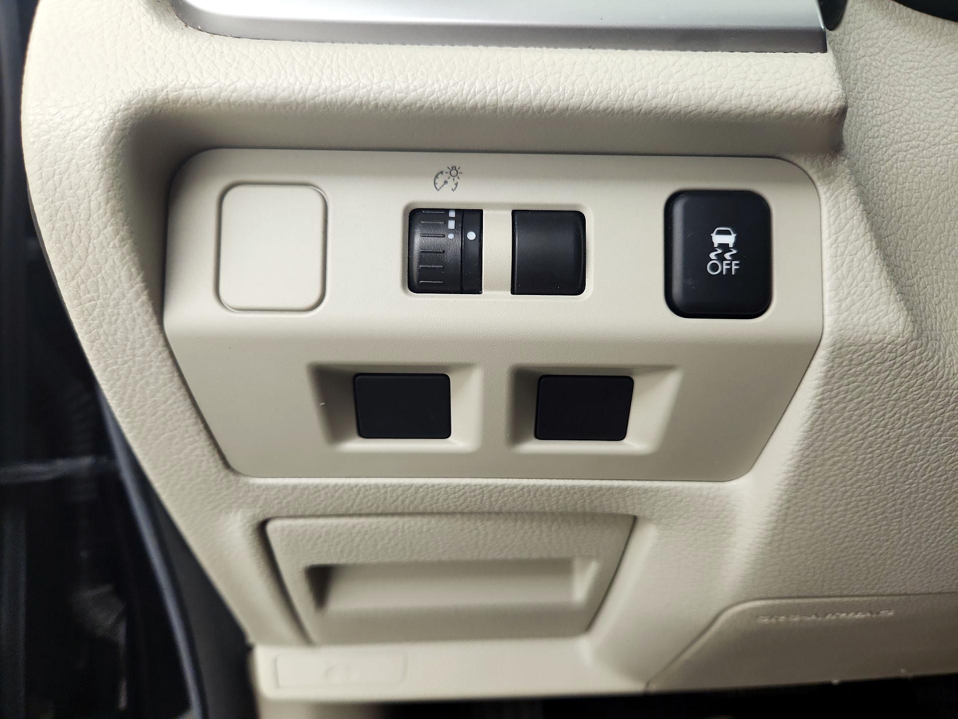 Thumbnail: 2014 Subaru Impreza - 11