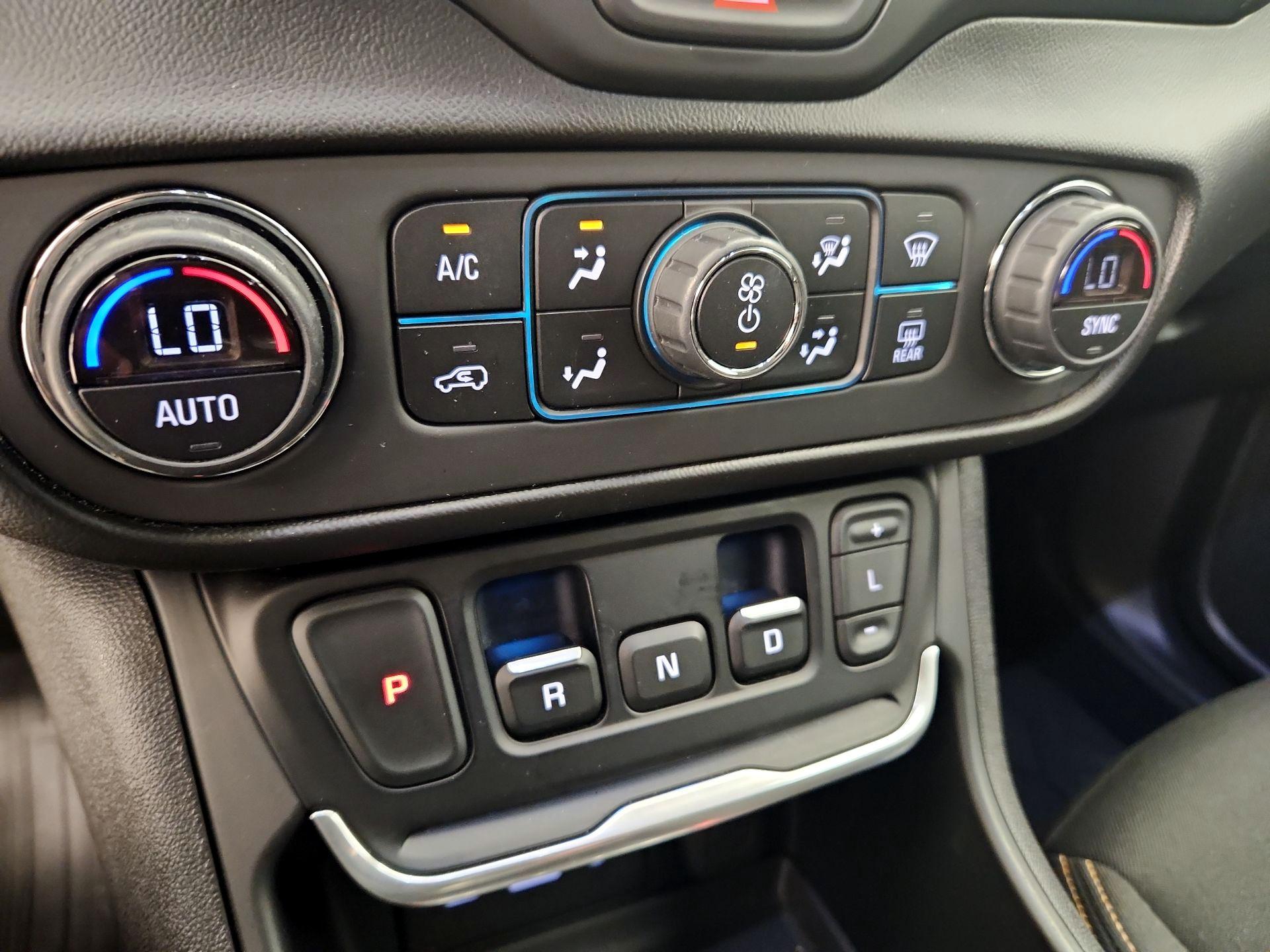 Thumbnail: 2021 GMC Terrain - 16