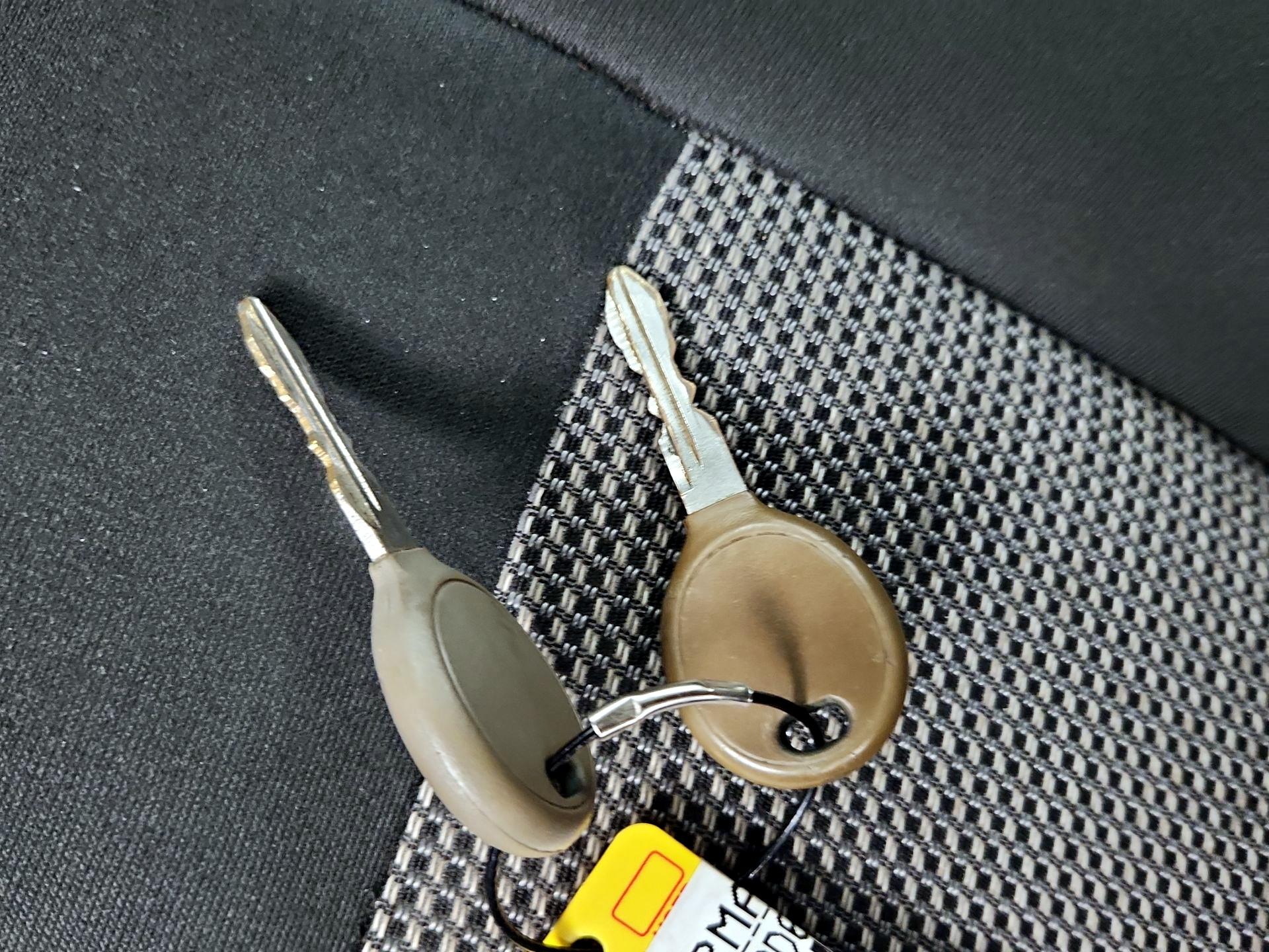 Thumbnail: 2016 Jeep Patriot - 18