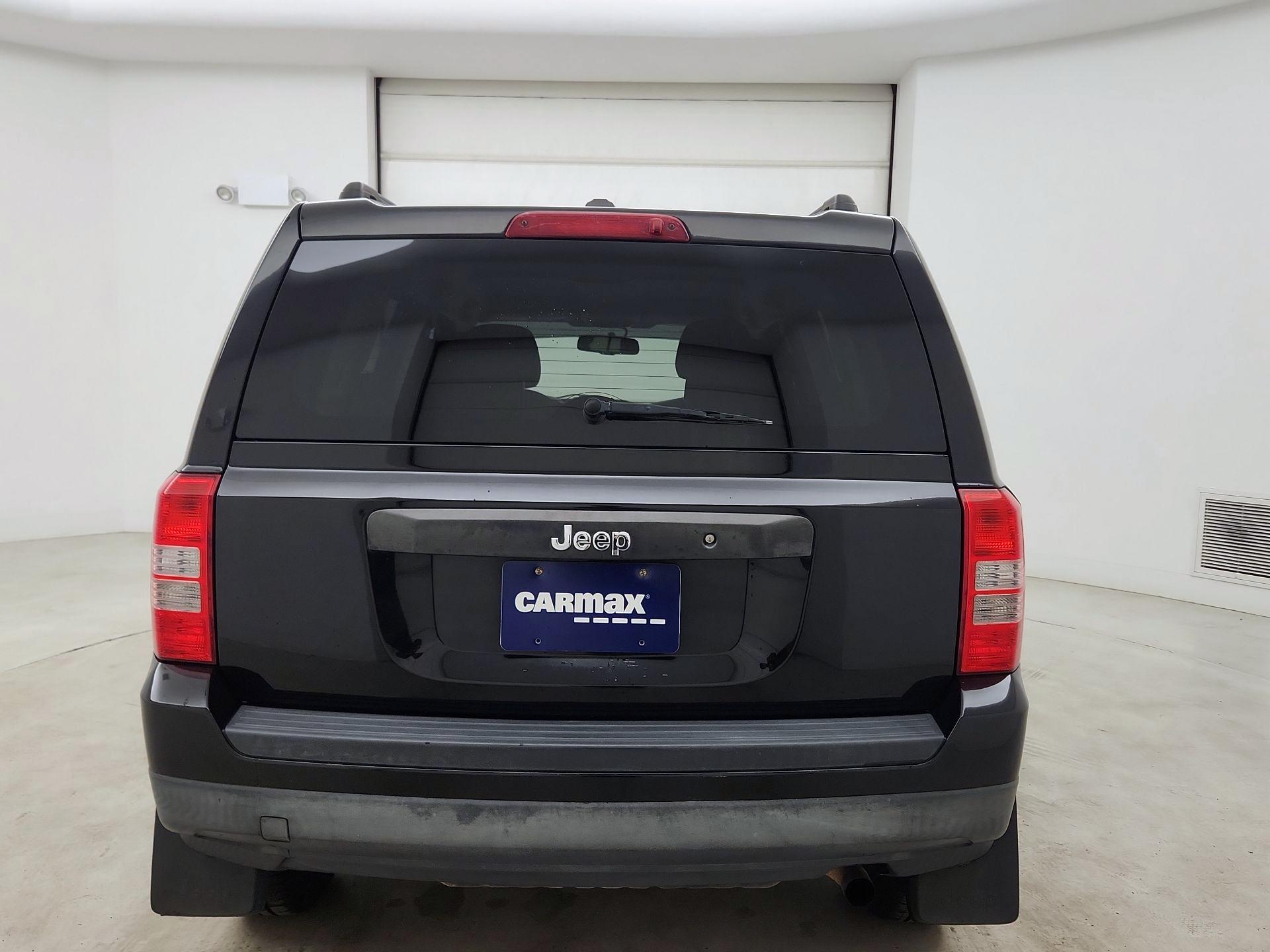 Thumbnail: 2016 Jeep Patriot - 6