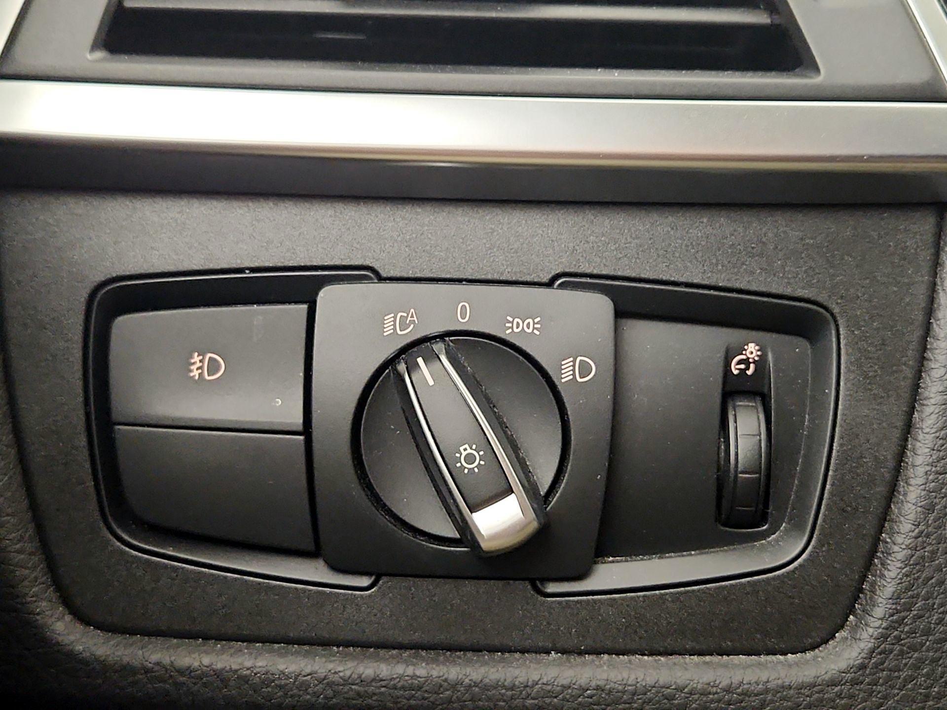 Thumbnail: 2018 BMW 3 Series - 13