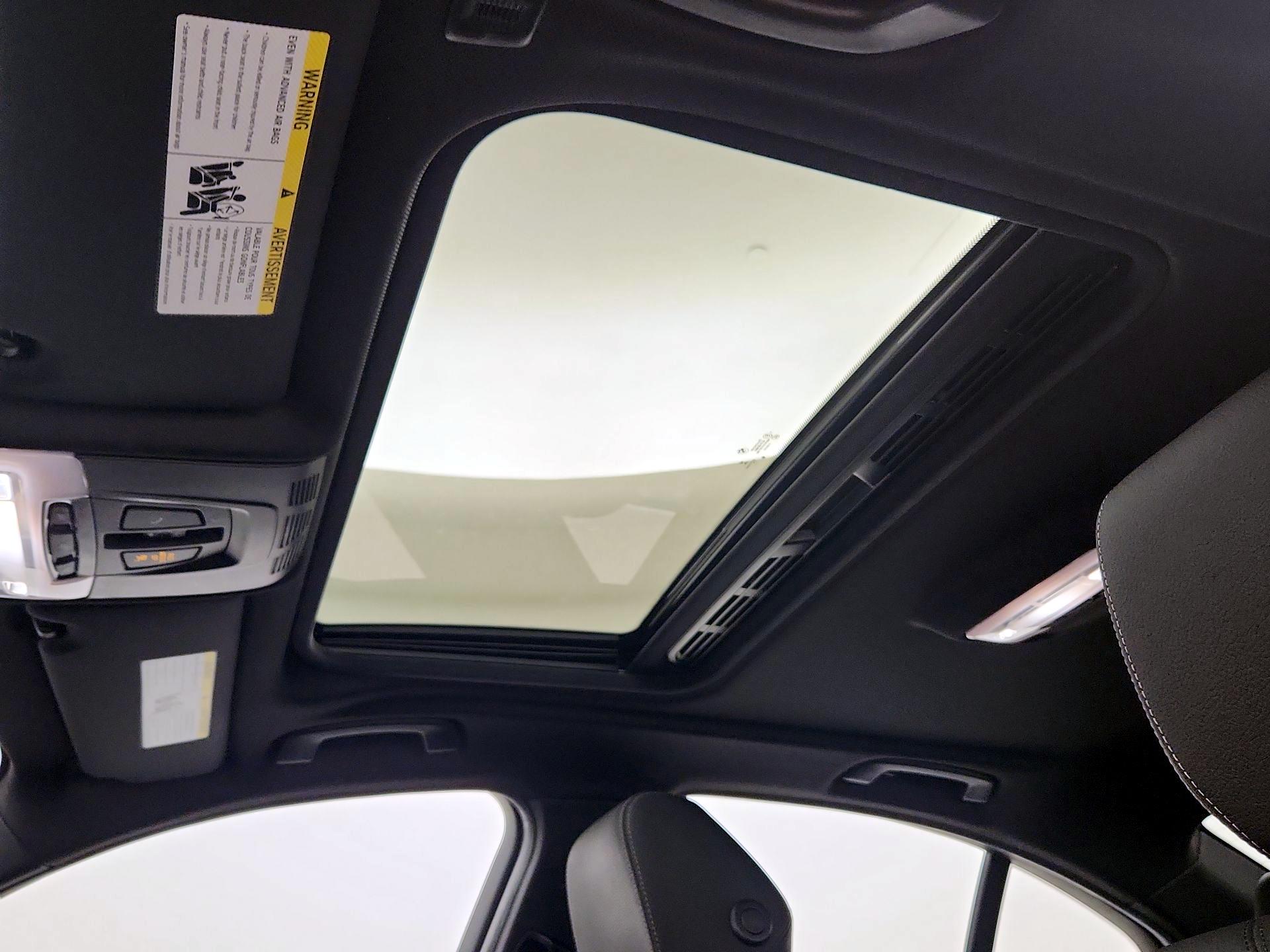 Thumbnail: 2018 BMW 3 Series - 20