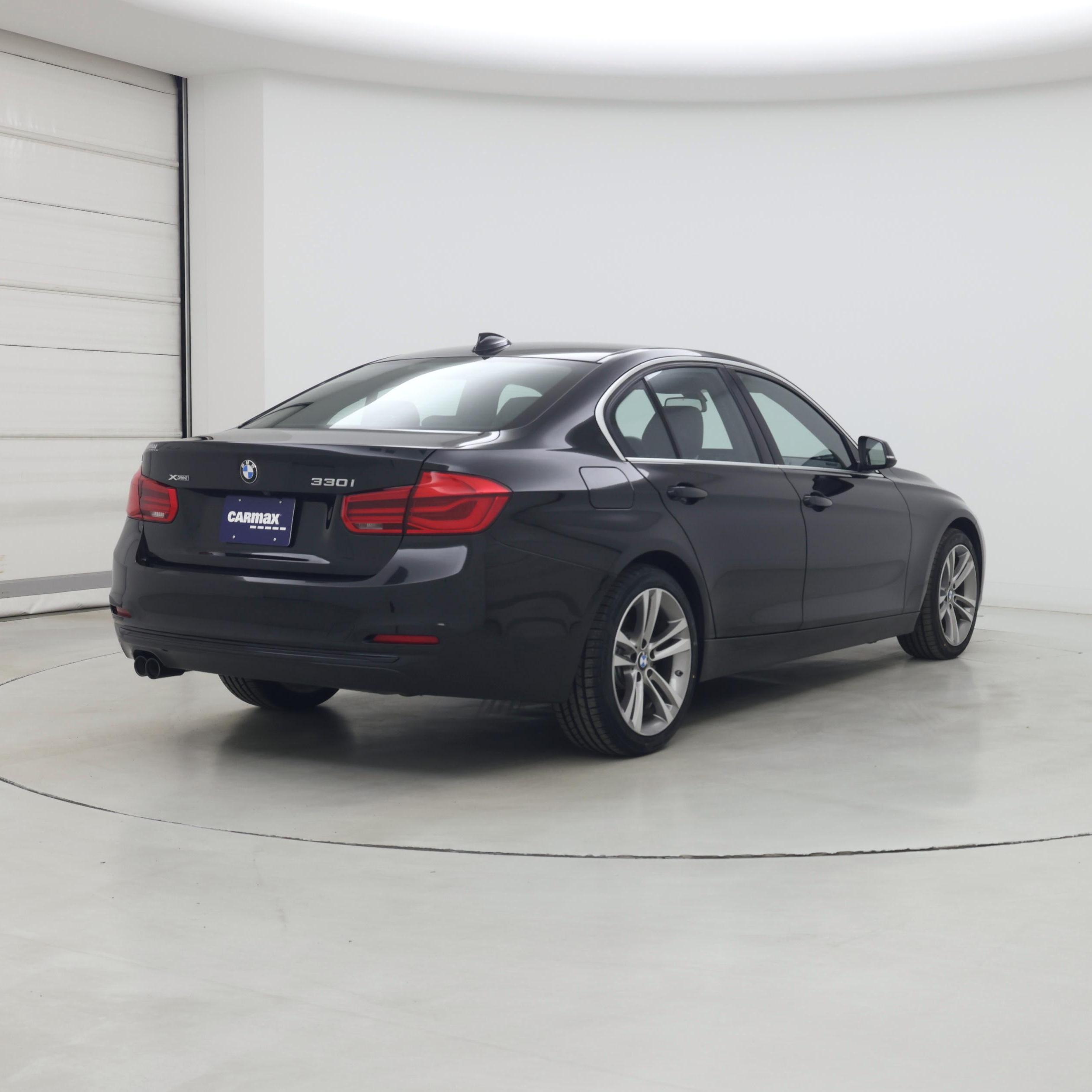 Thumbnail: 2018 BMW 3 Series - 8