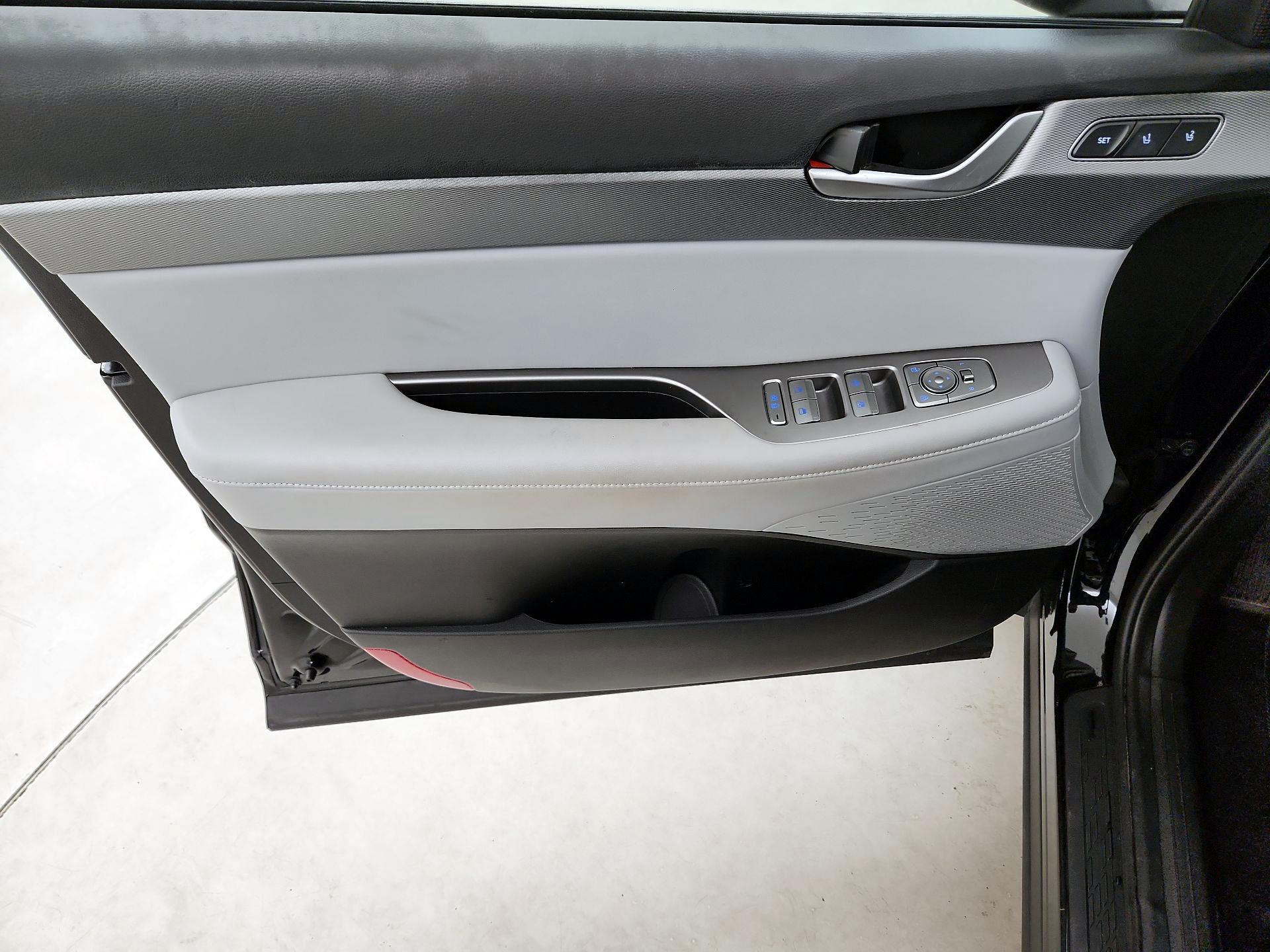 Thumbnail: 2021 Hyundai Palisade - 12