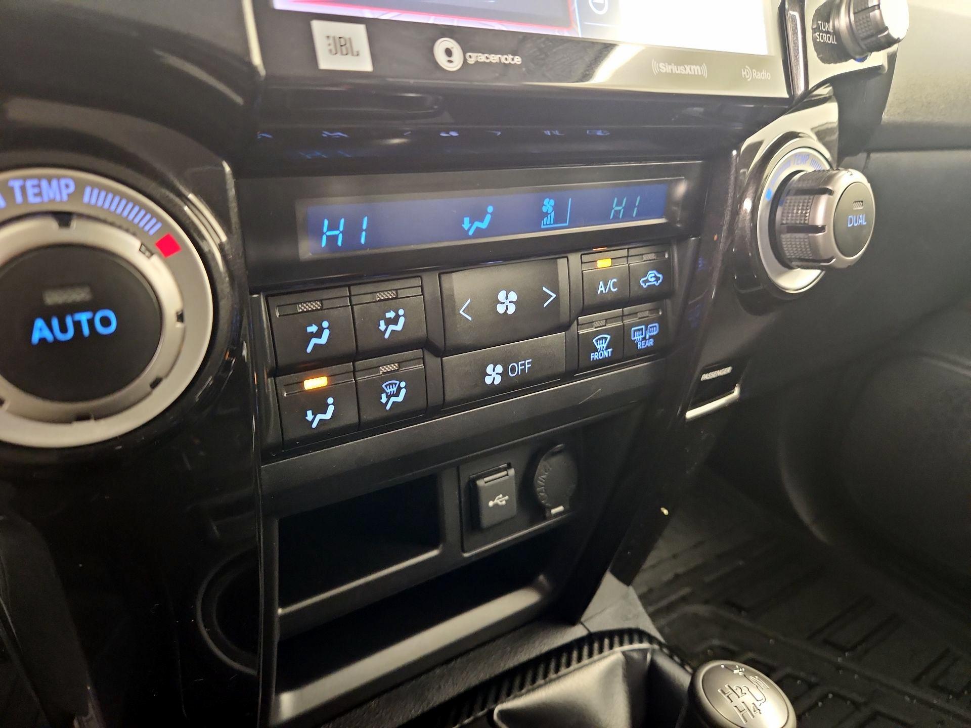 Thumbnail: 2021 Toyota 4Runner - 17