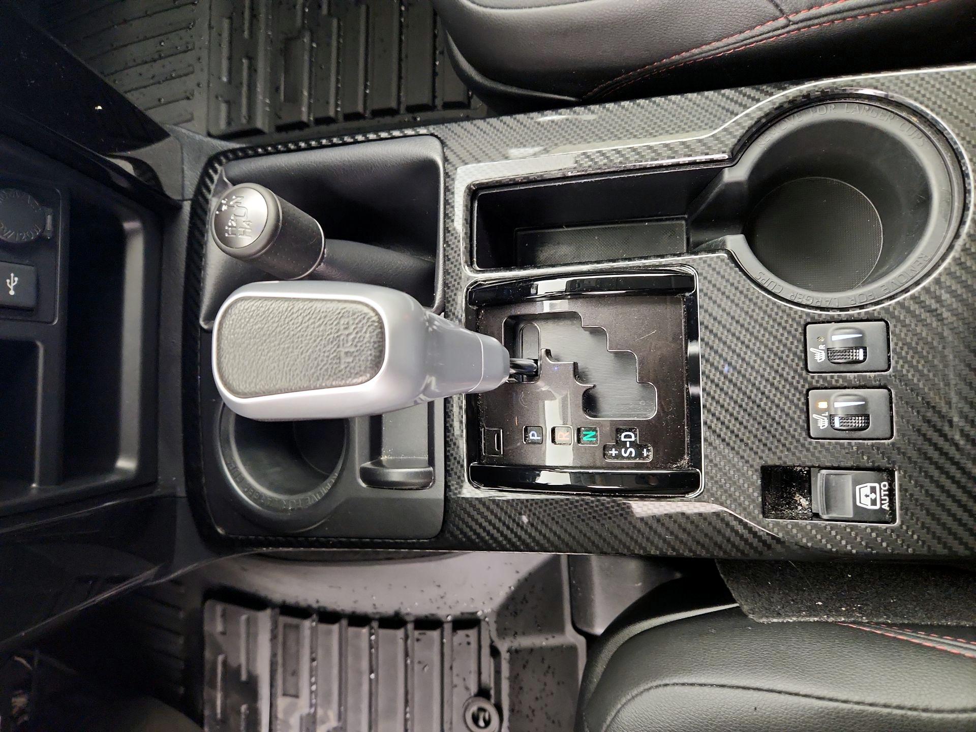 Thumbnail: 2021 Toyota 4Runner - 18