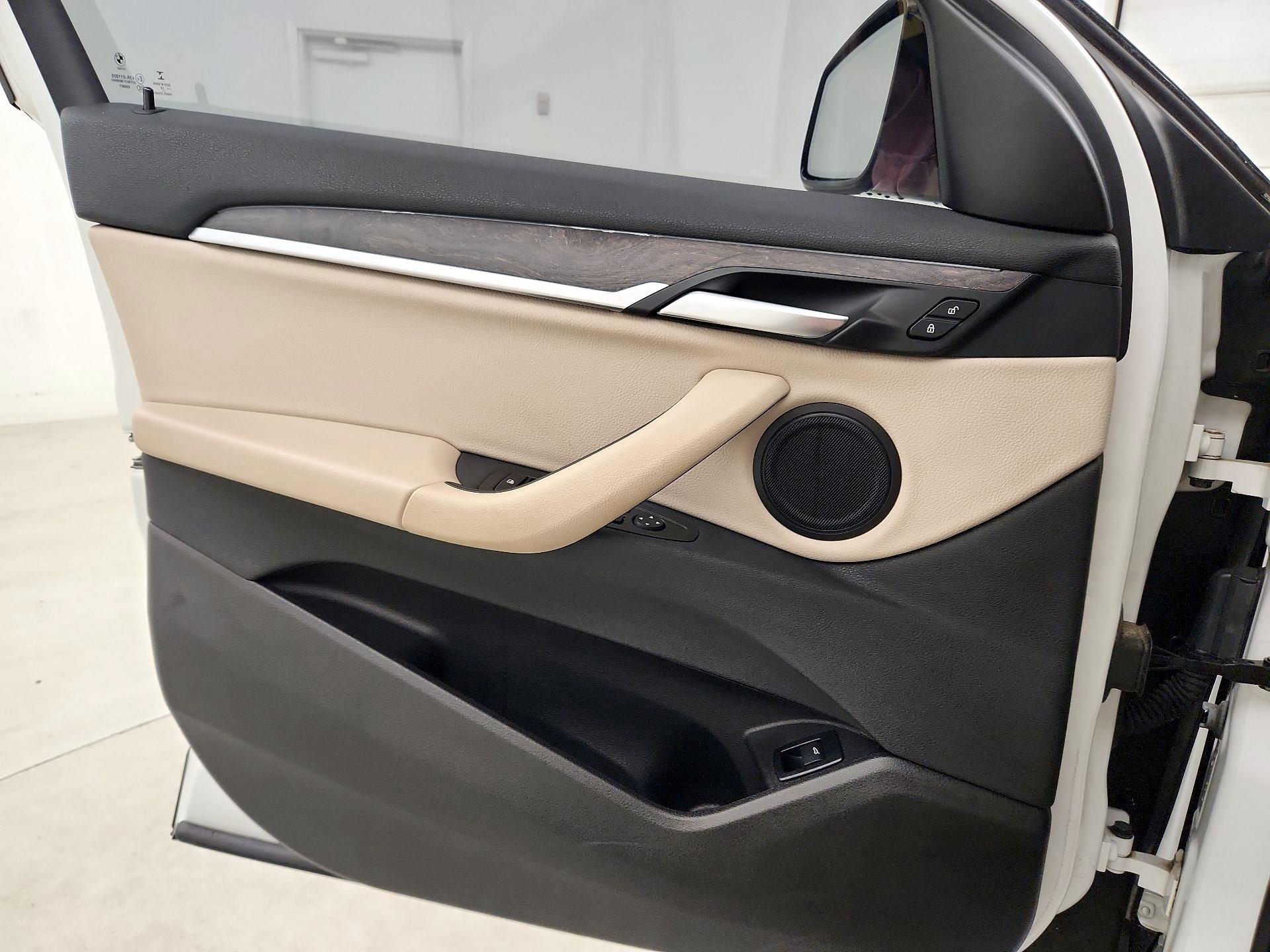 Thumbnail: 2020 BMW X2 - 10