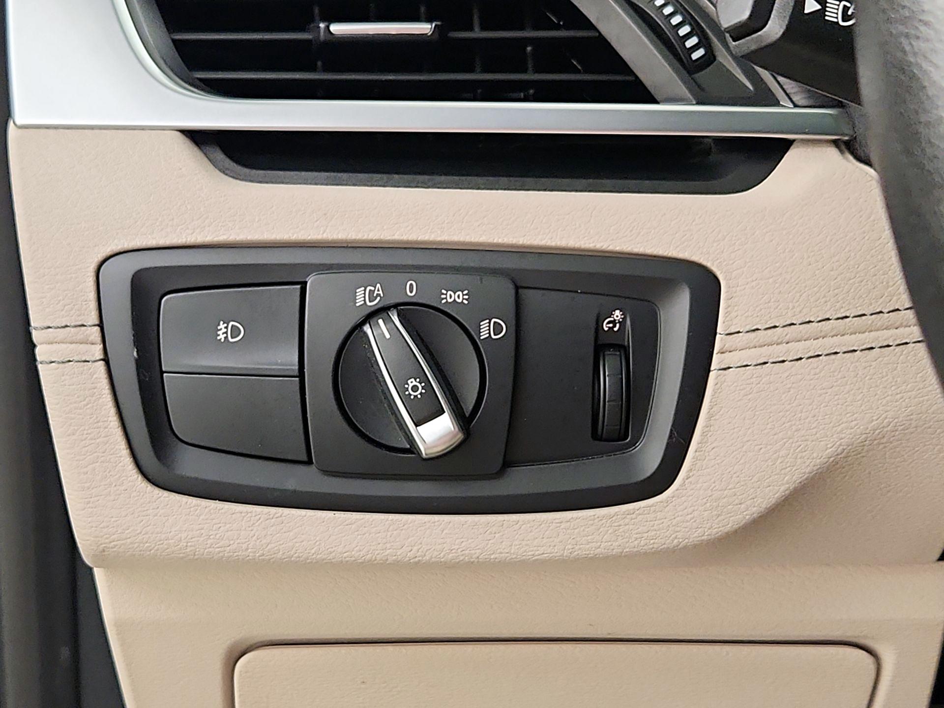 Thumbnail: 2020 BMW X2 - 11