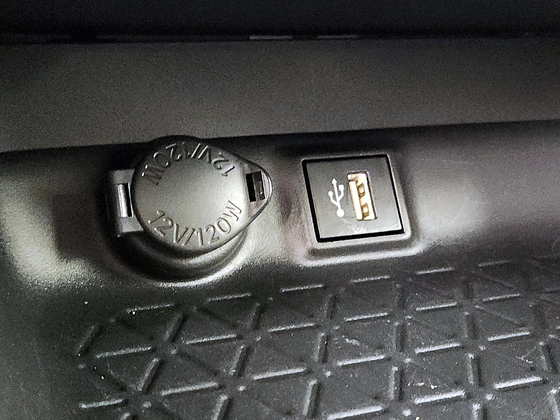 Thumbnail: 2023 Toyota RAV4 - 16