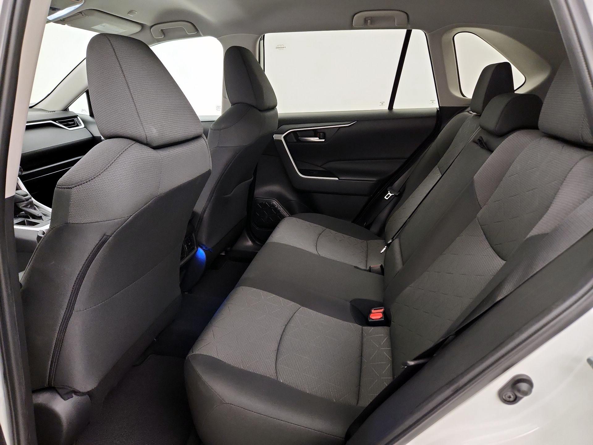 Thumbnail: 2023 Toyota RAV4 - 17