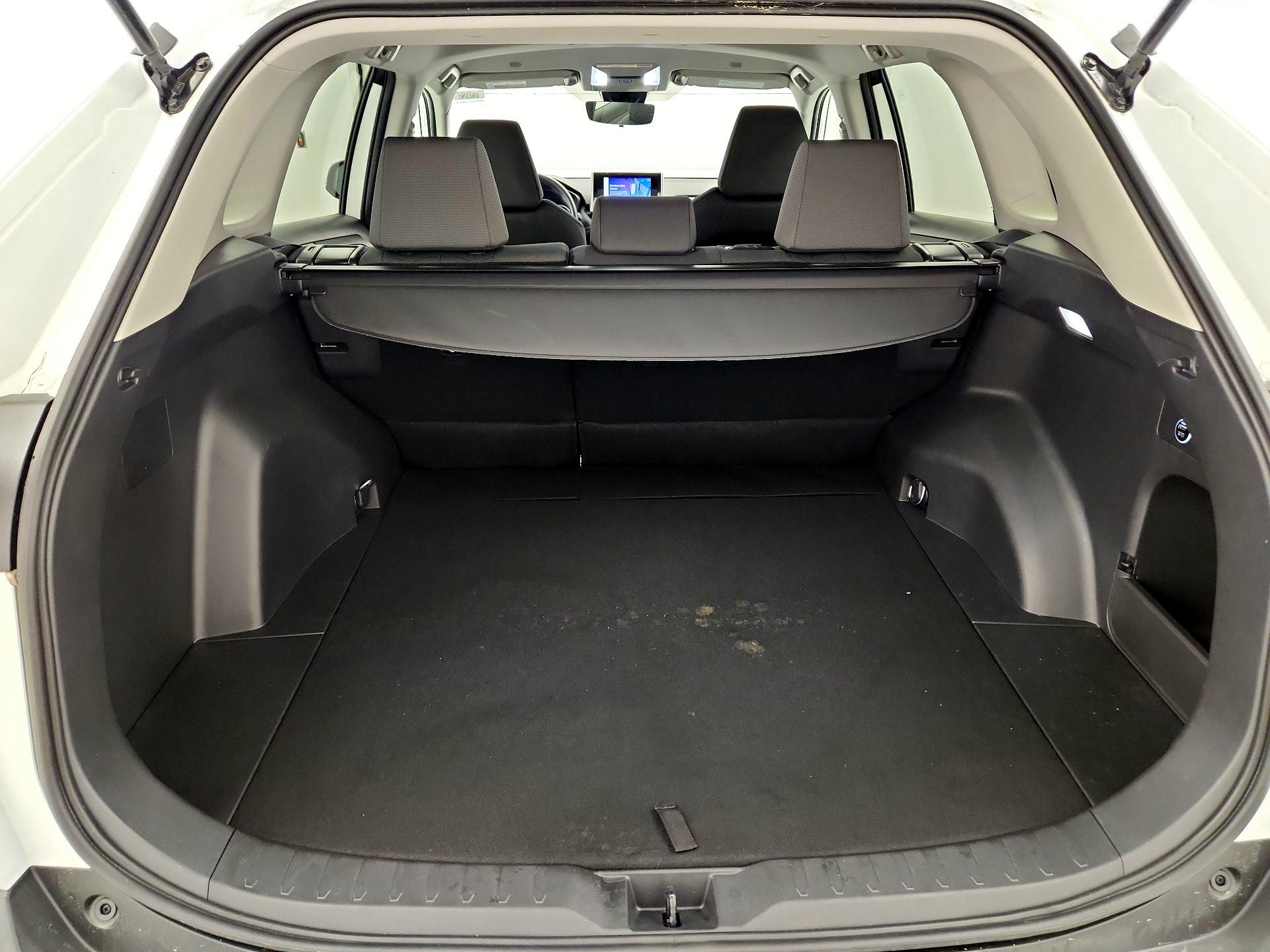 Thumbnail: 2023 Toyota RAV4 - 18